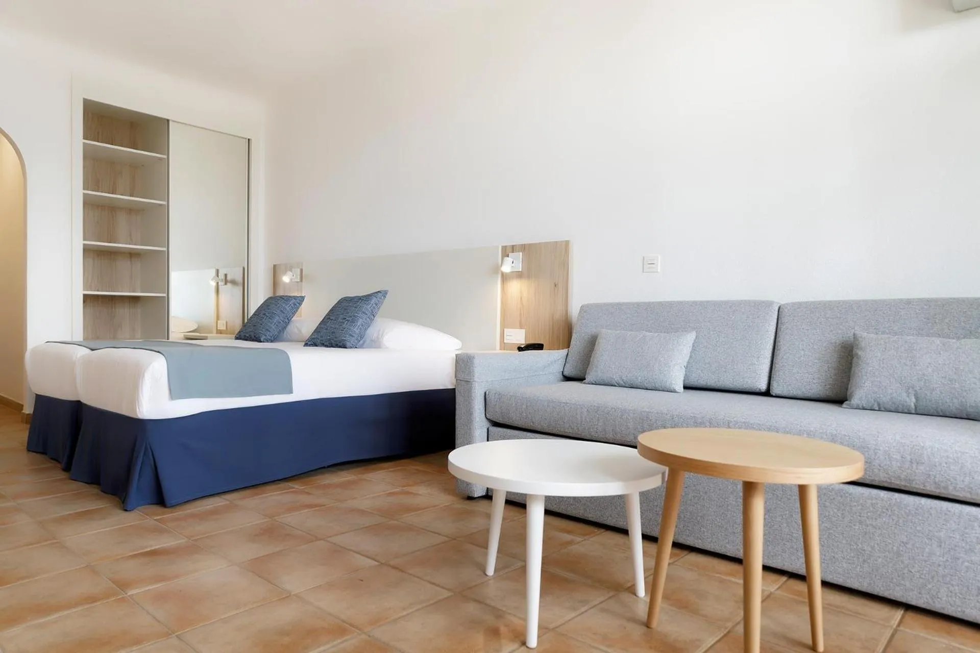 Photo of the whole room, Bed in Sport Hotel Monte Feliz - powered by Playitas