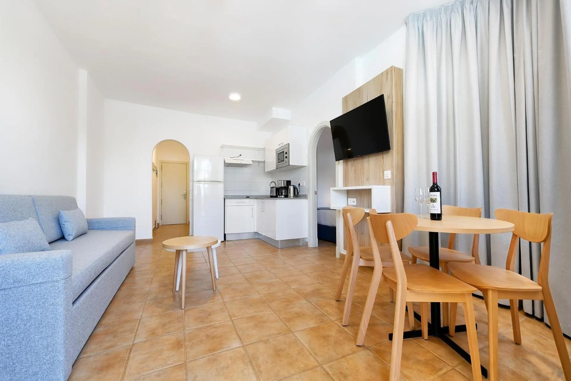 Photo of the whole room in Sport Hotel Monte Feliz - powered by Playitas