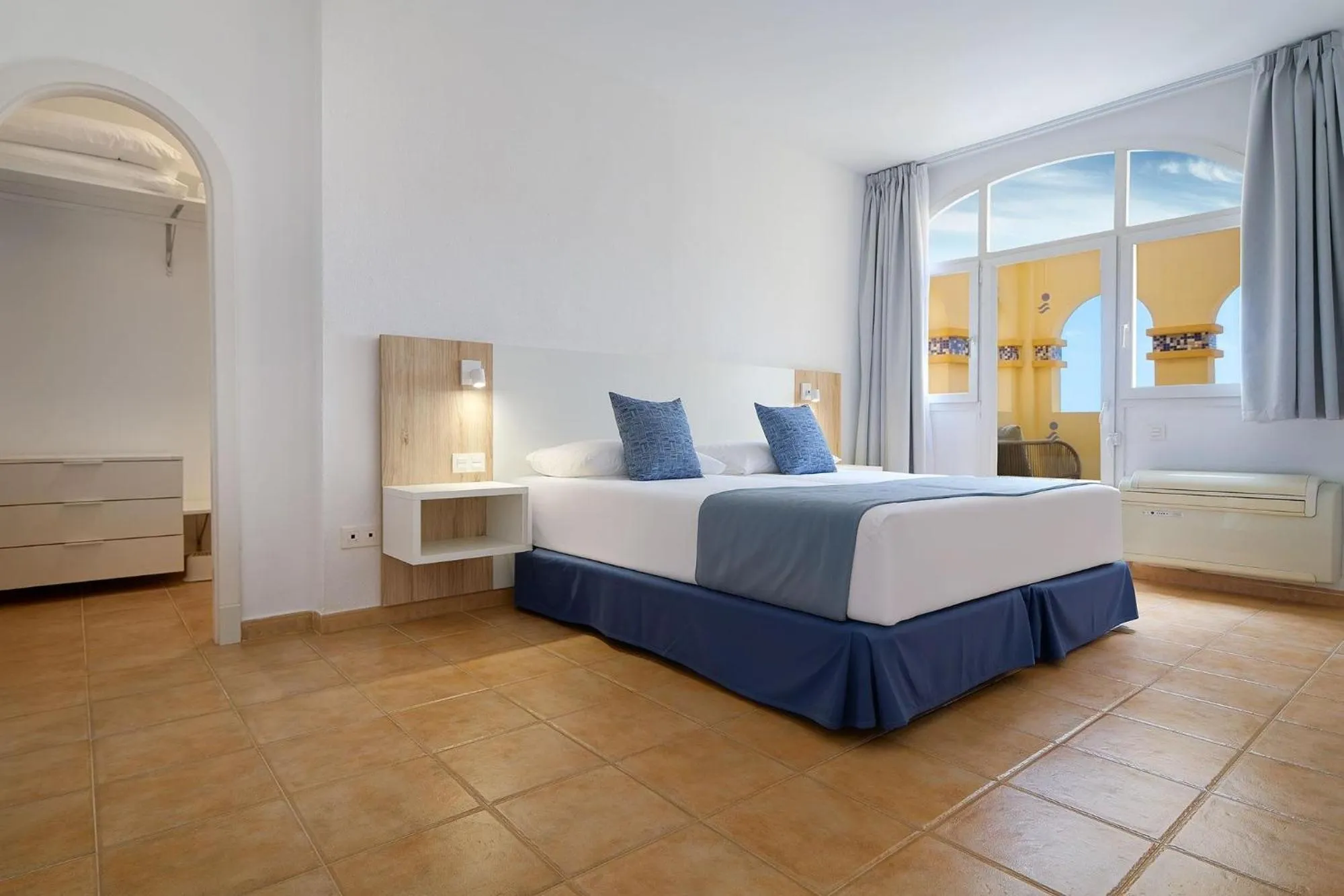 Photo of the whole room, Bed in Sport Hotel Monte Feliz - powered by Playitas