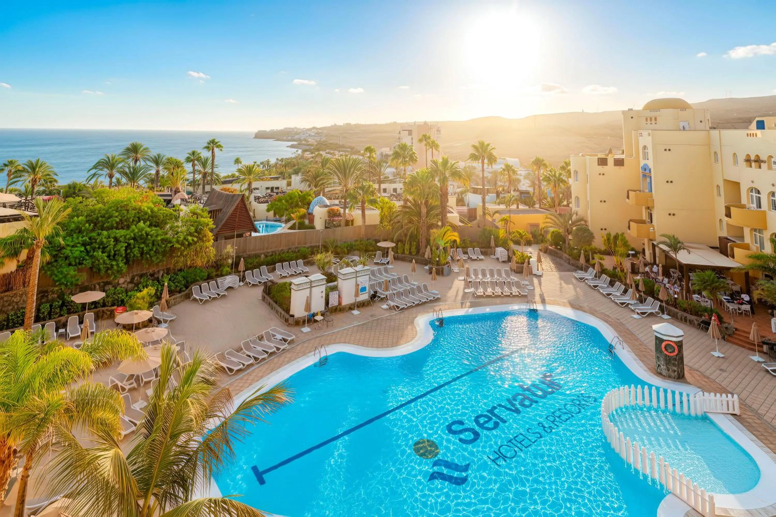 Swimming pool in Sport Hotel Monte Feliz - powered by Playitas