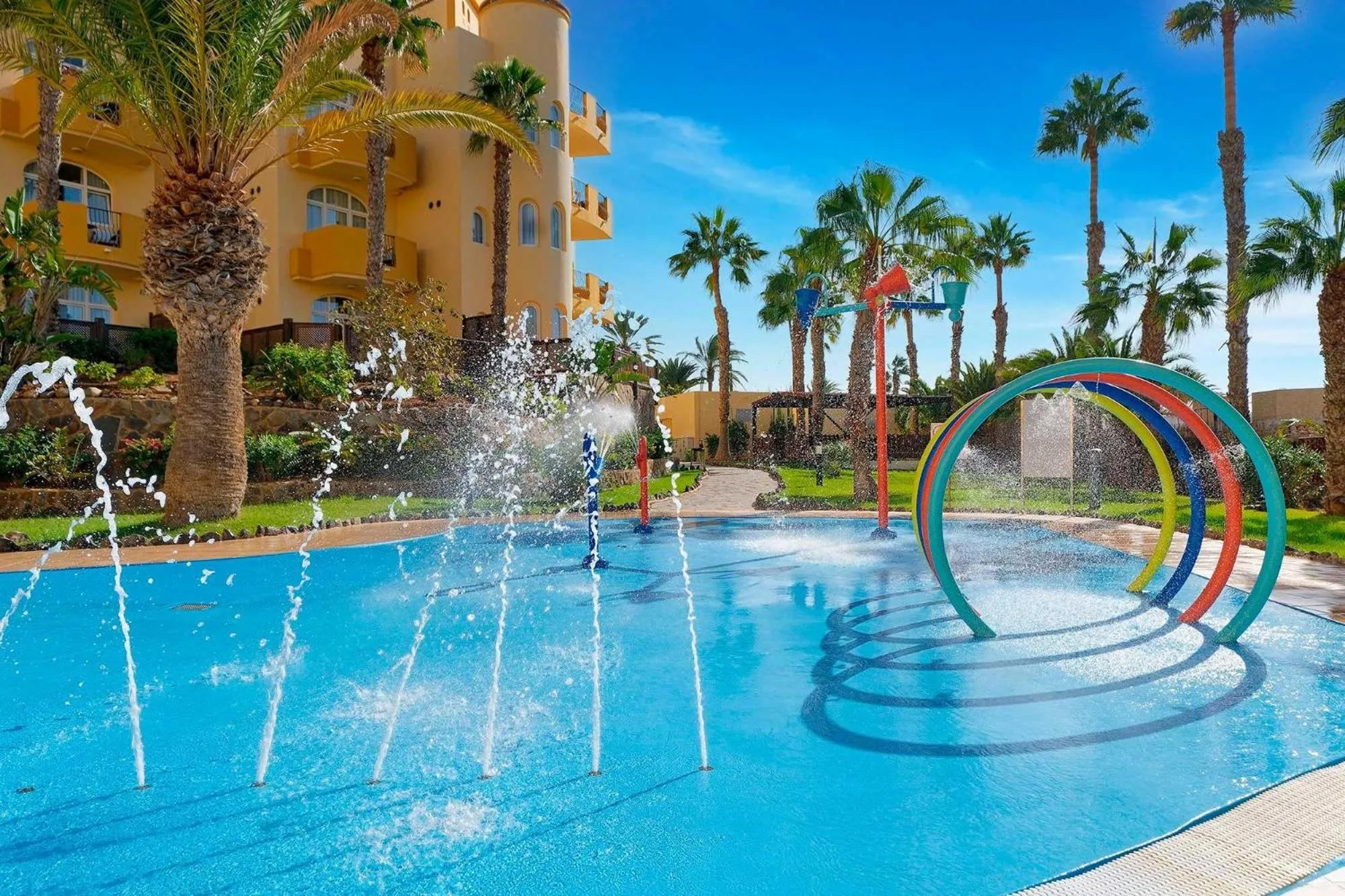 children in Sport Hotel Monte Feliz - powered by Playitas