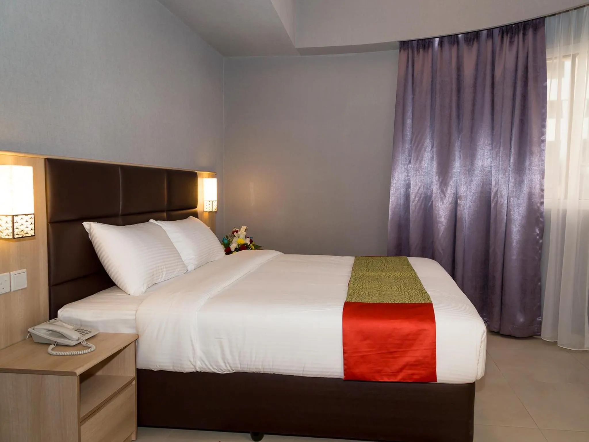 Bedroom, Bed in Florida Square Hotel (Previously known Flora Square Hotel)