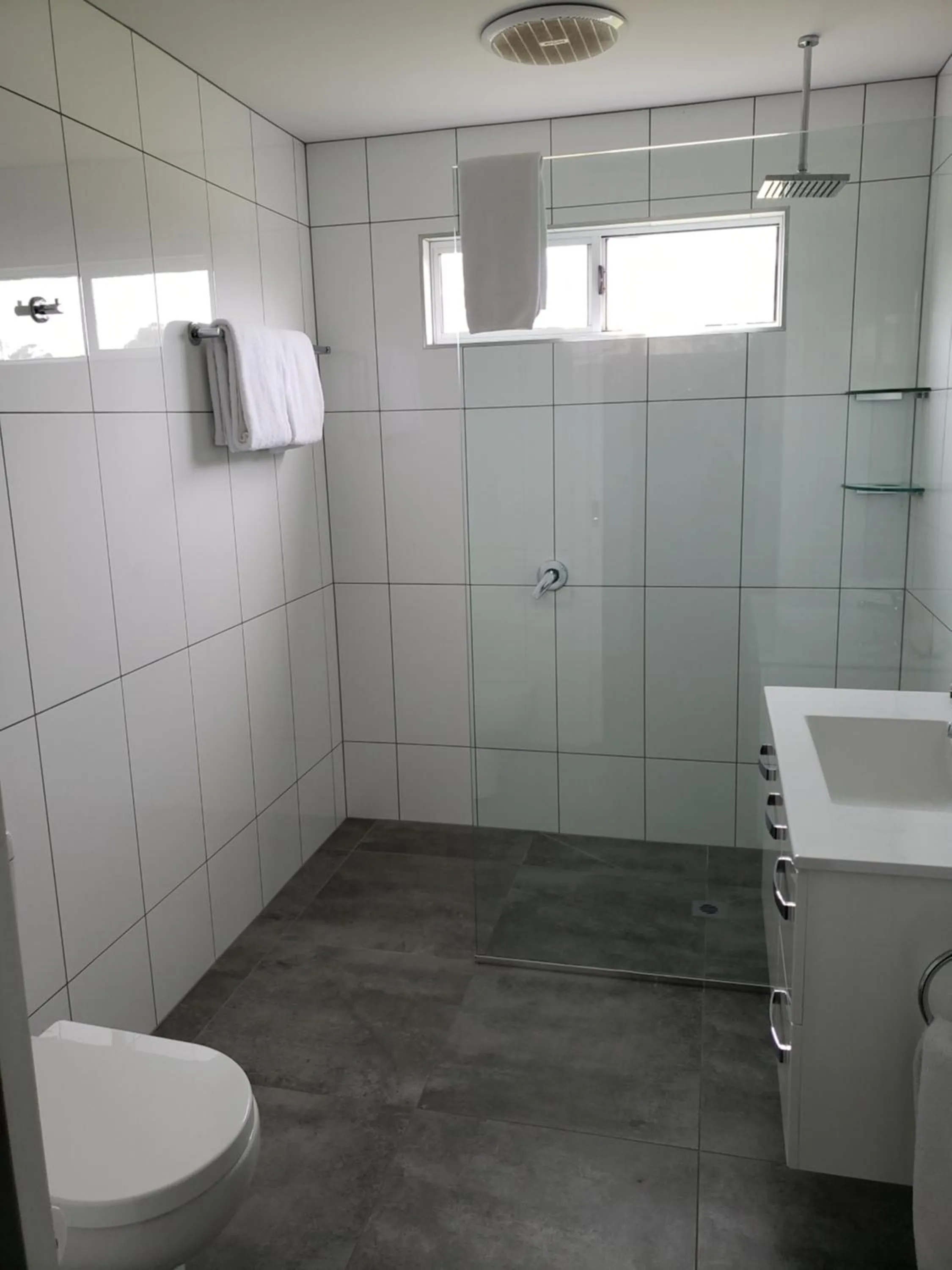 Bathroom in Marlo Hotel