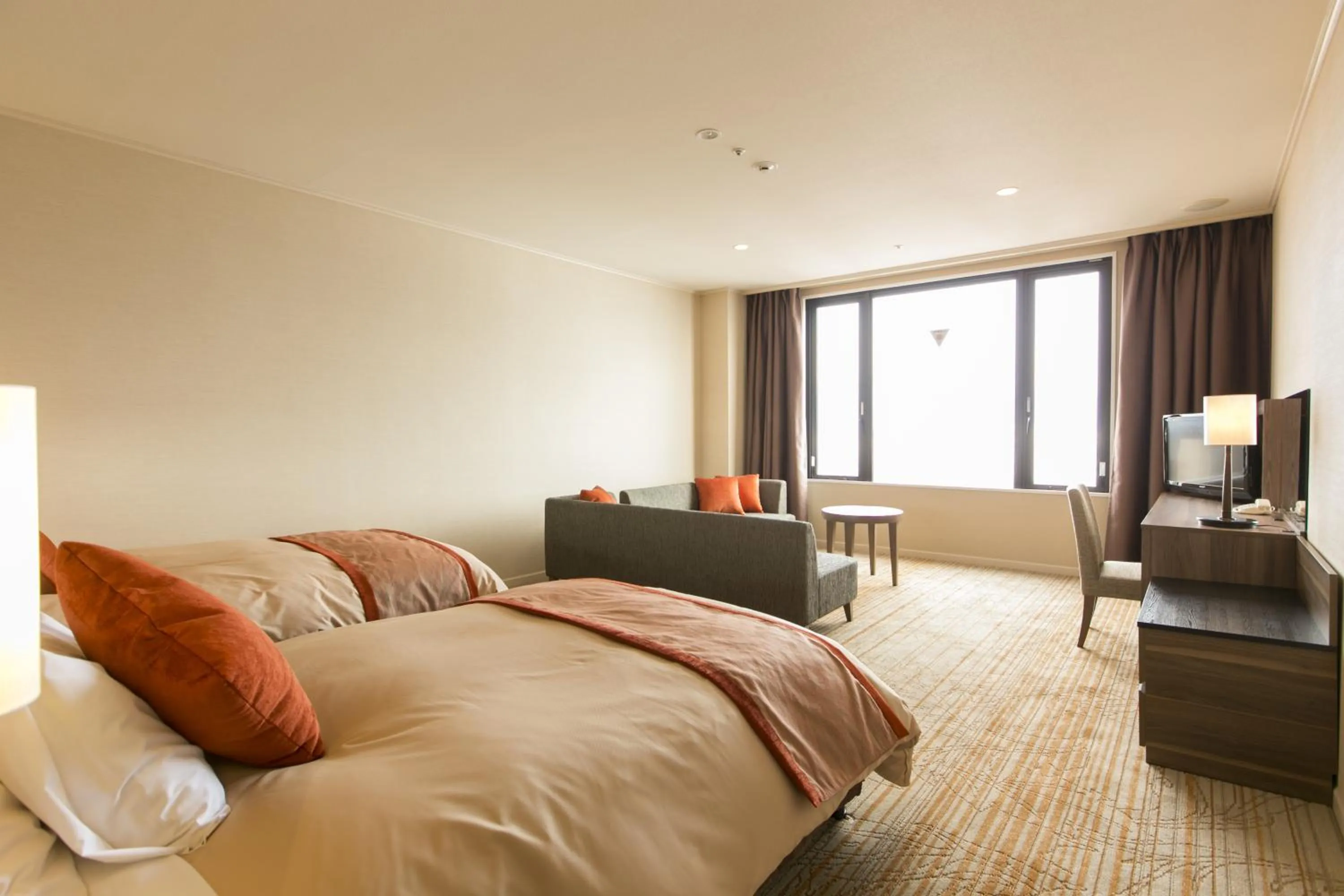 Photo of the whole room, Bed in Fruit Park Fujiya Hotel