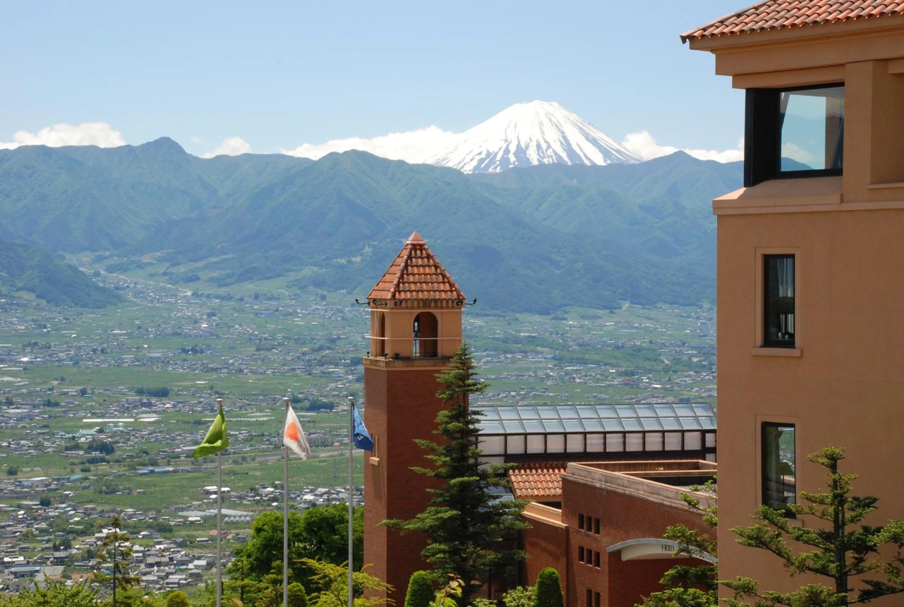 Fruit Park Fujiya Hotel