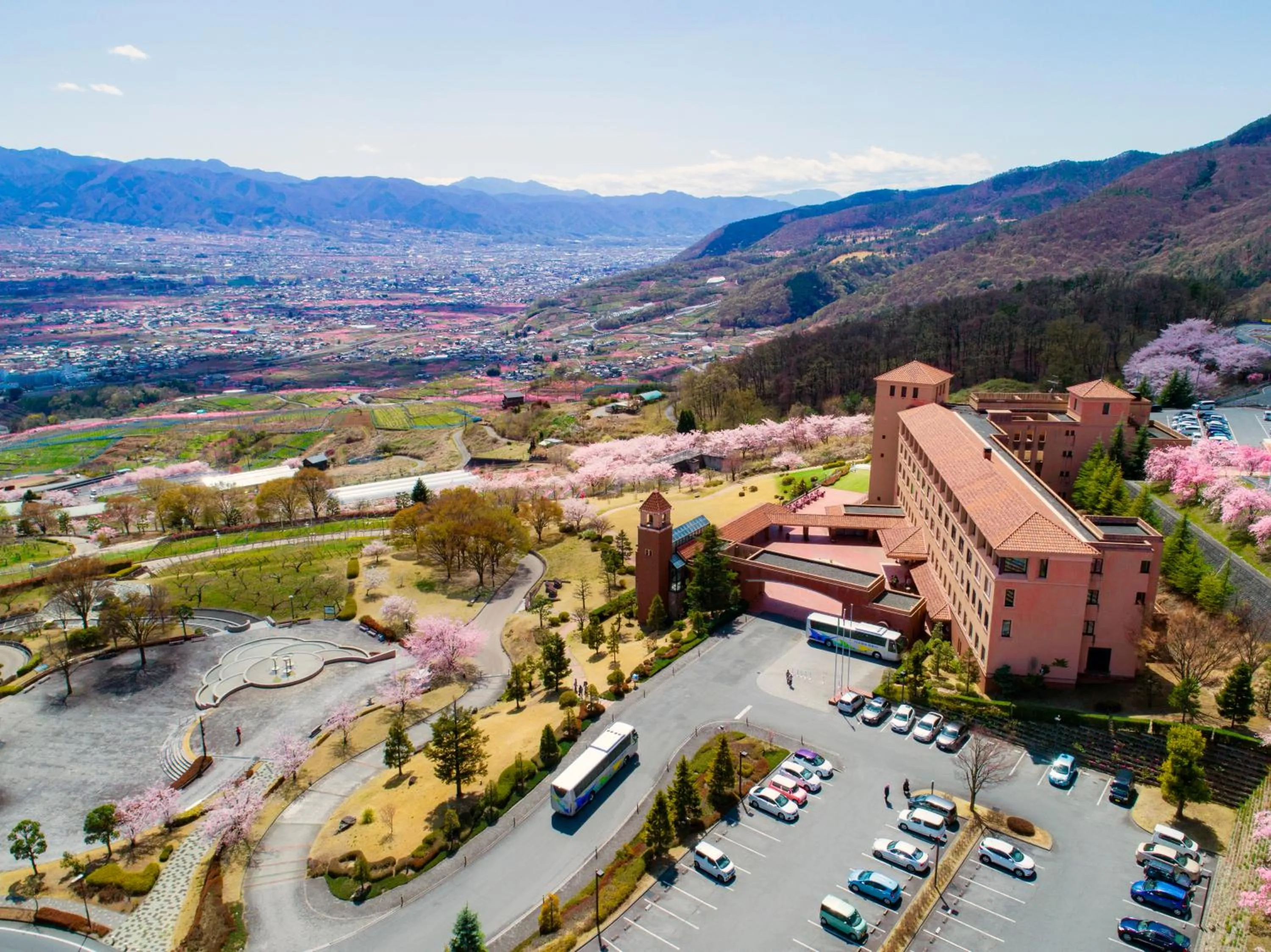 Spring in Fruit Park Fujiya Hotel