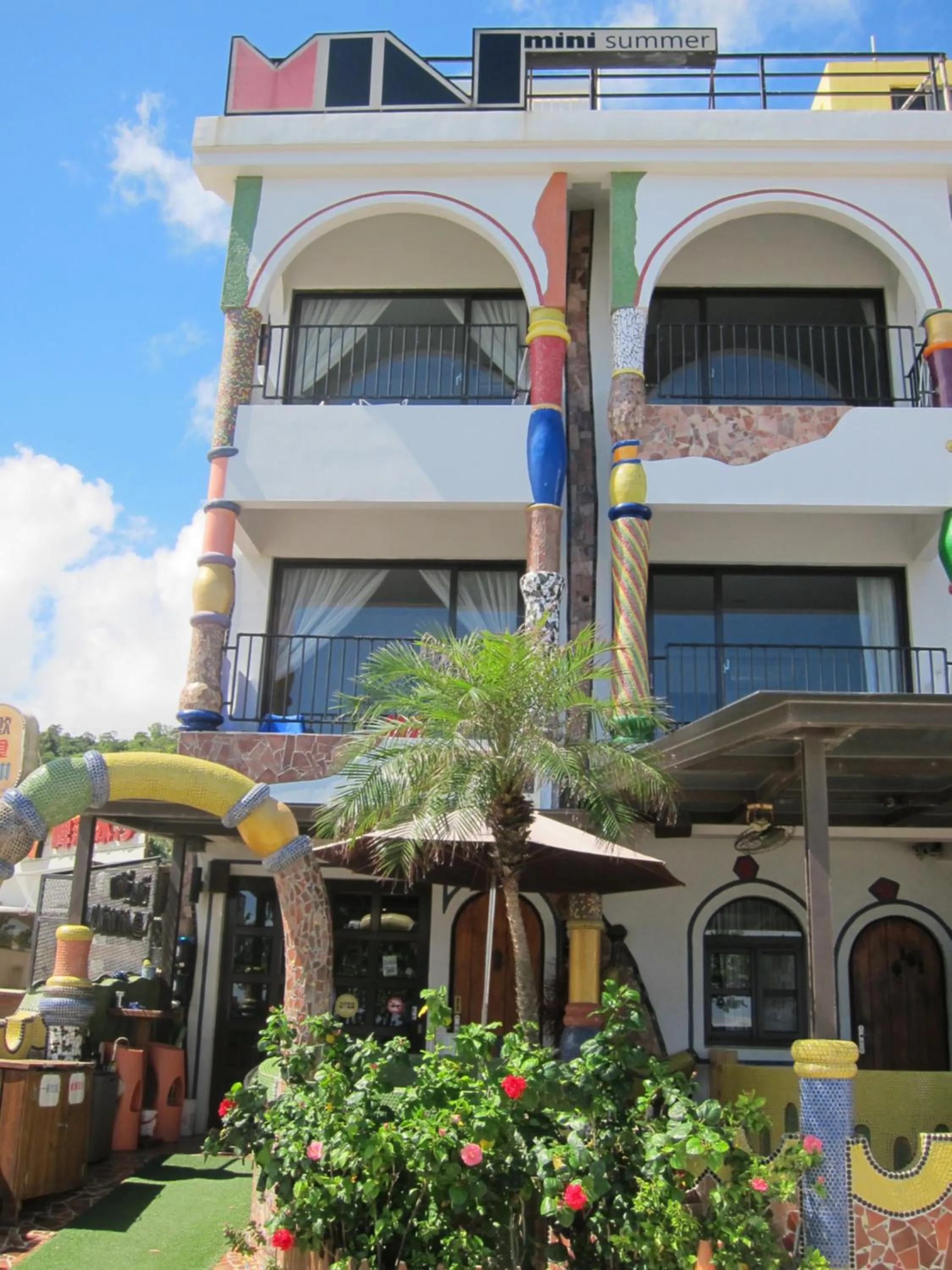 Facade/entrance in Mini Summer