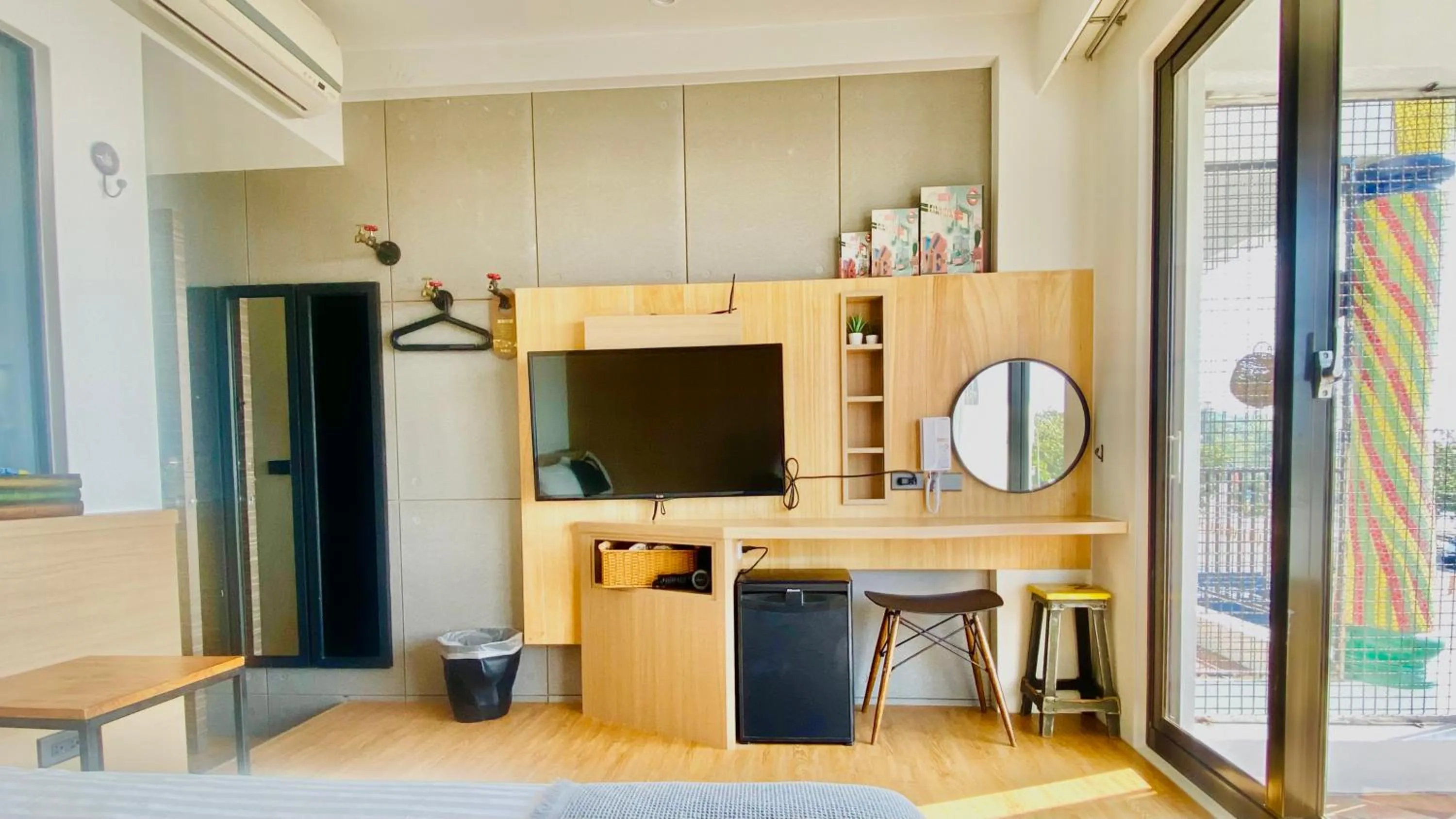 TV and multimedia in Mini Summer