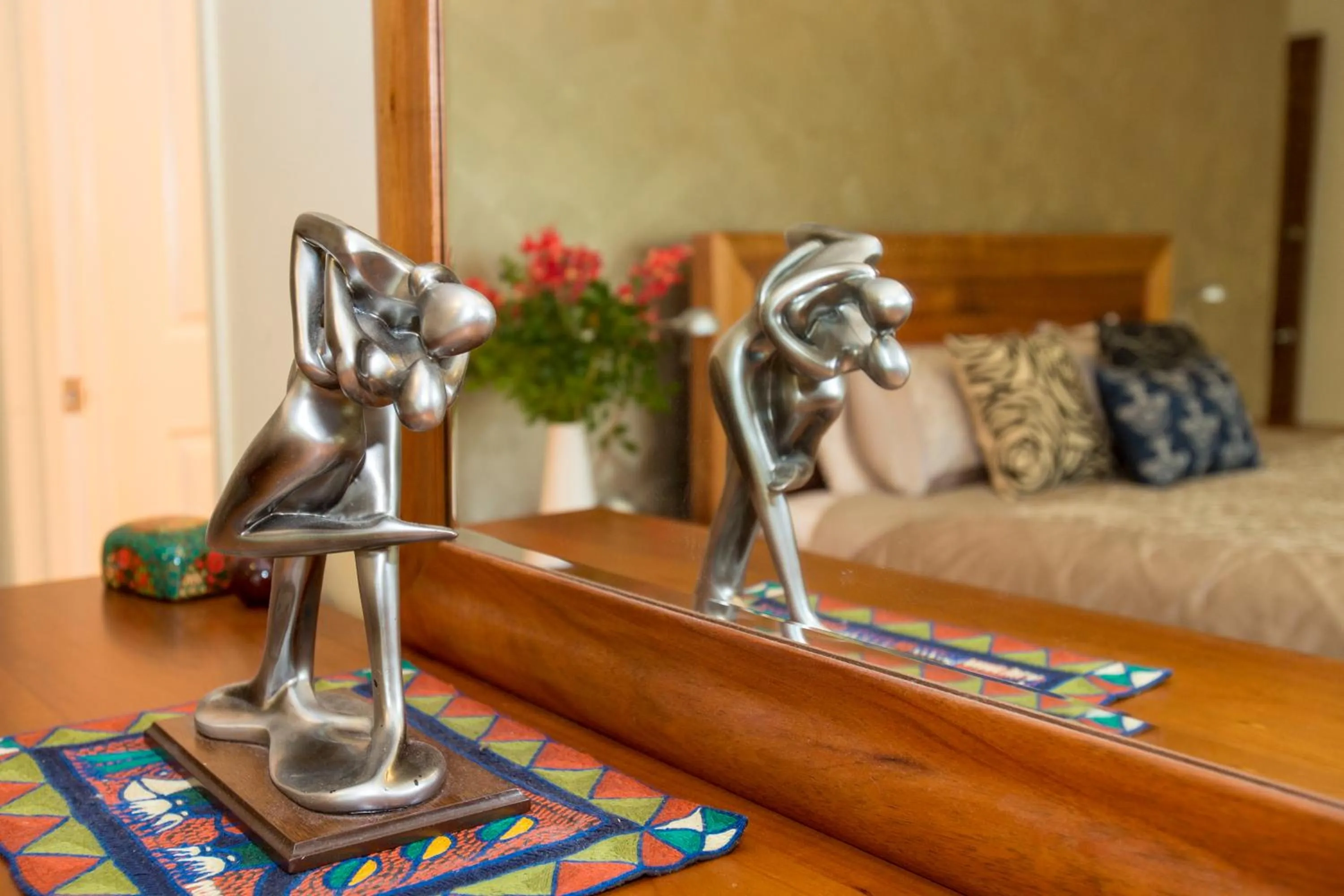 Decorative detail, Bed in Mt Cotton Retreat