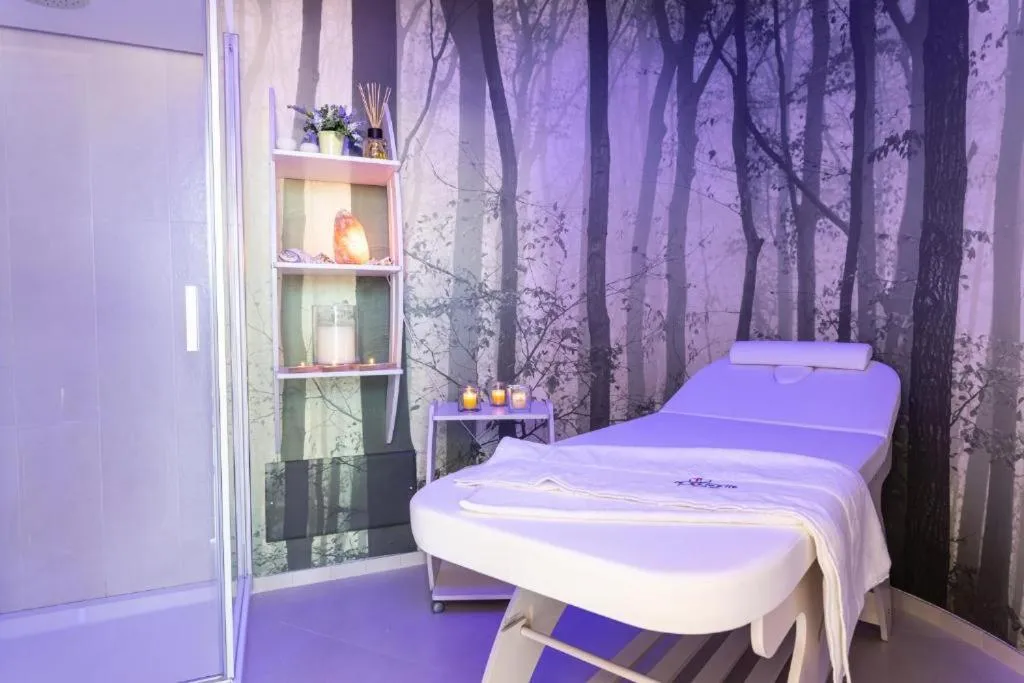 Massage in Le Gemelle Boutique Hotel