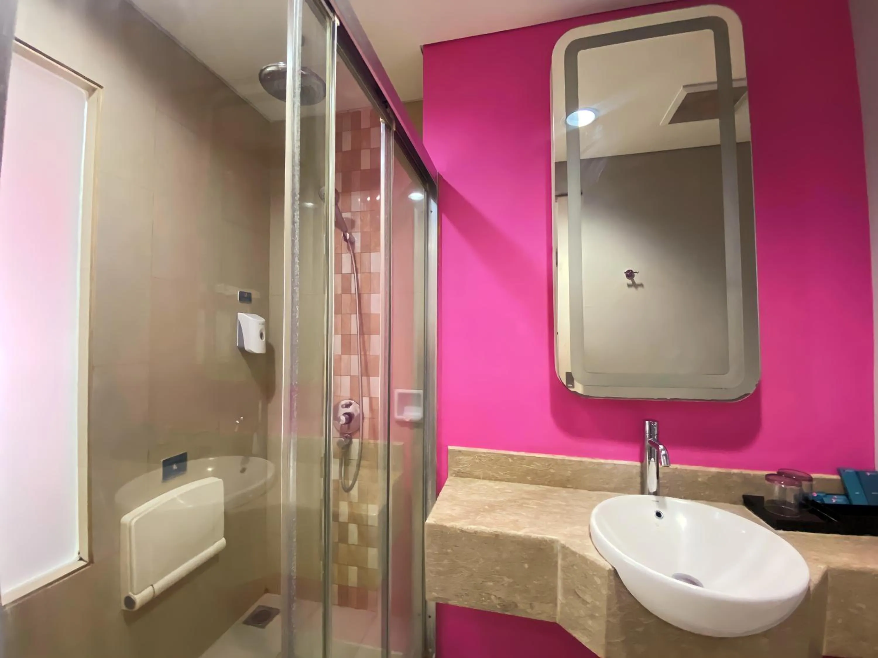 Standard Double Room in Shakti Hotel Bandung