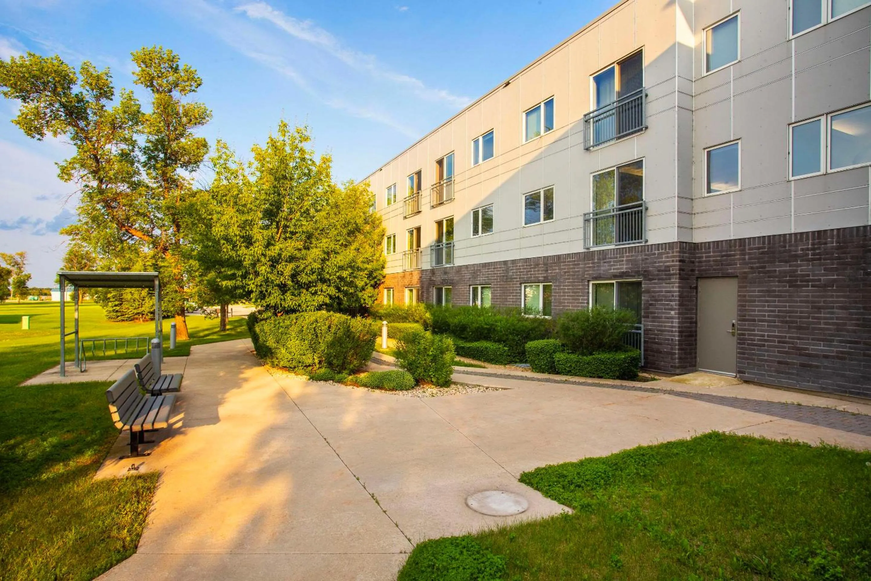 Property building in Barker Suites Southport