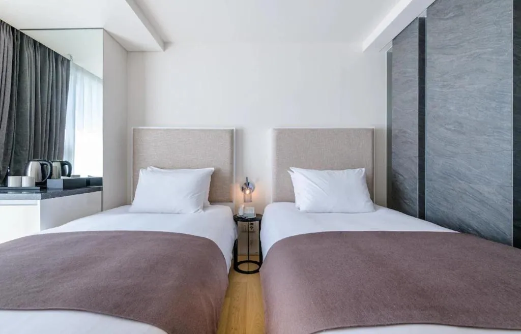 Bedroom, Bed in Sungsan Marina Hotel