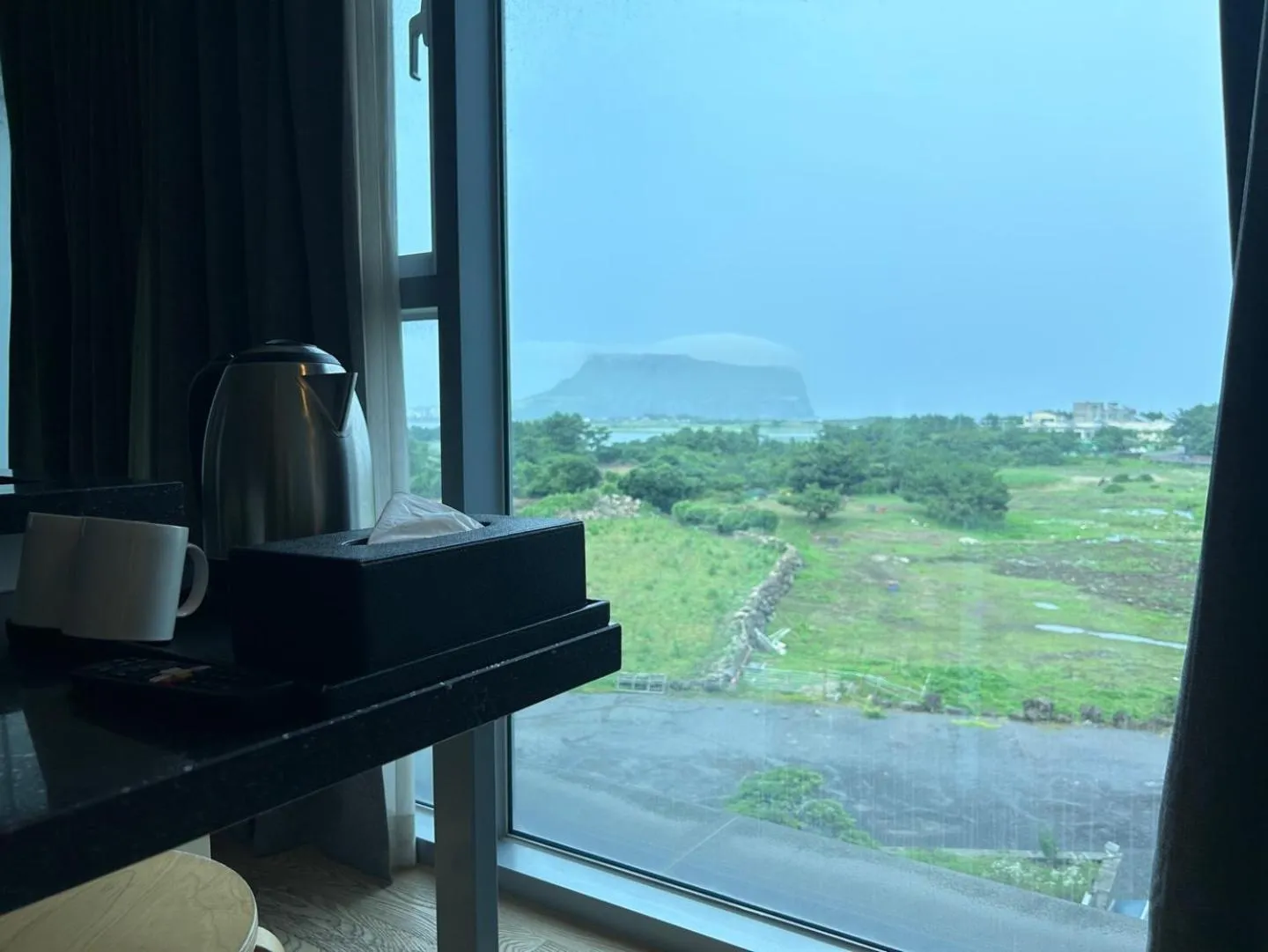 Mountain view in Sungsan Marina Hotel
