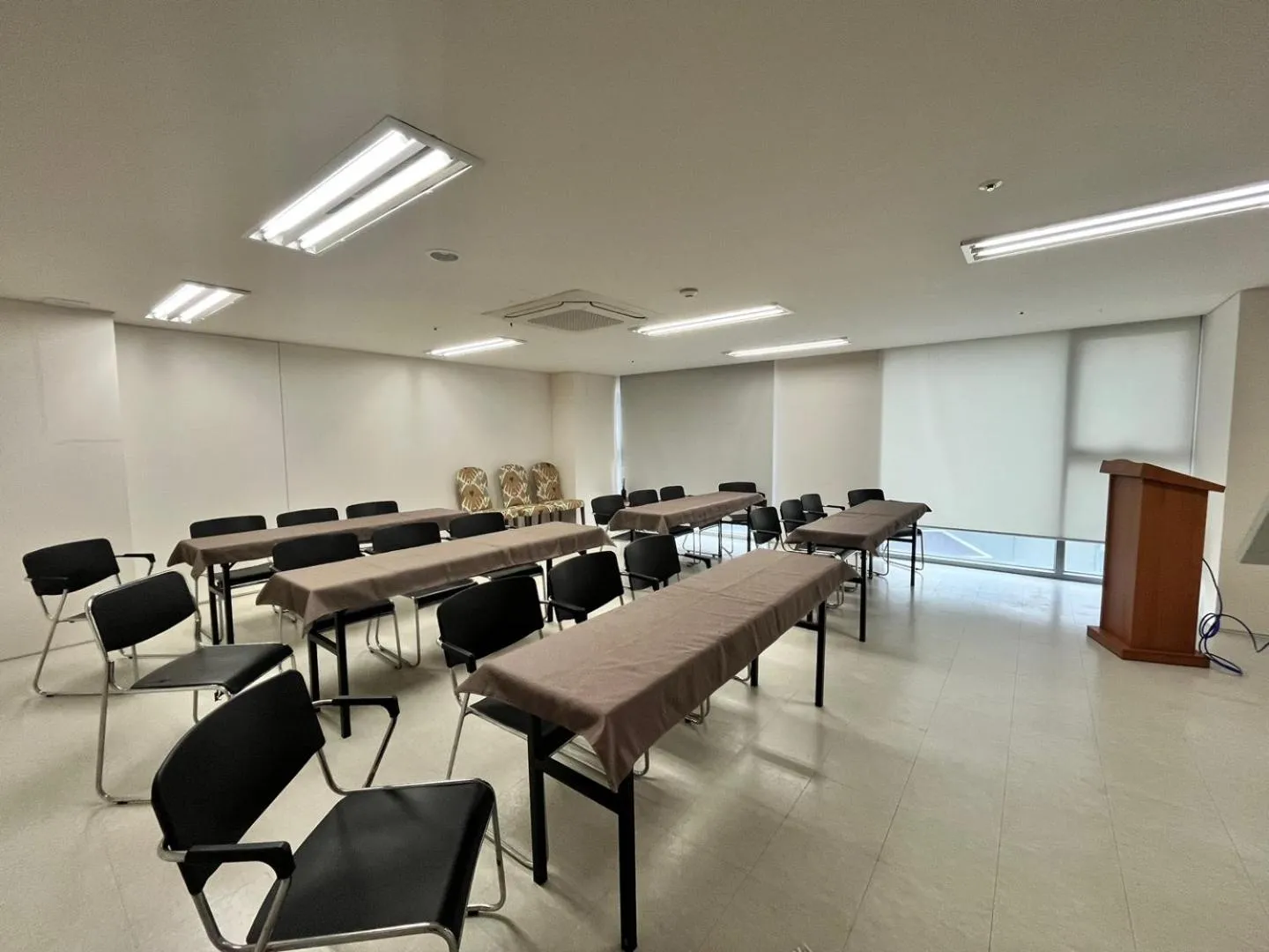 Business facilities in Sungsan Marina Hotel