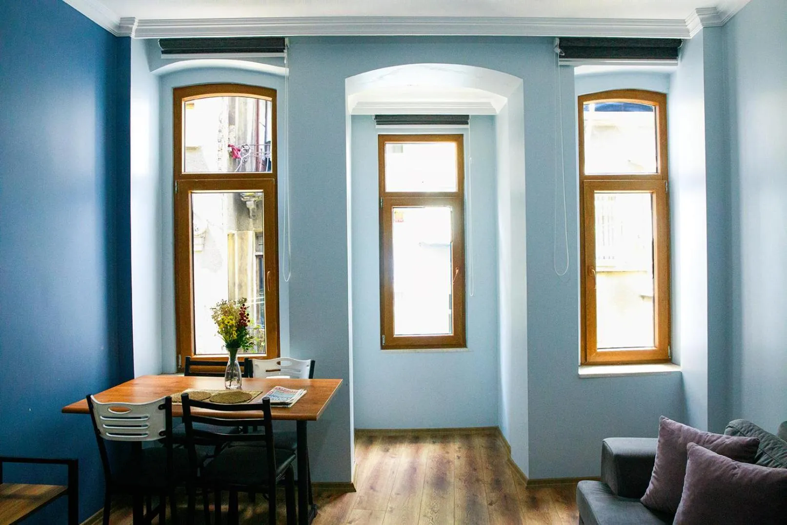 Living room in Beans House Suite 8-26