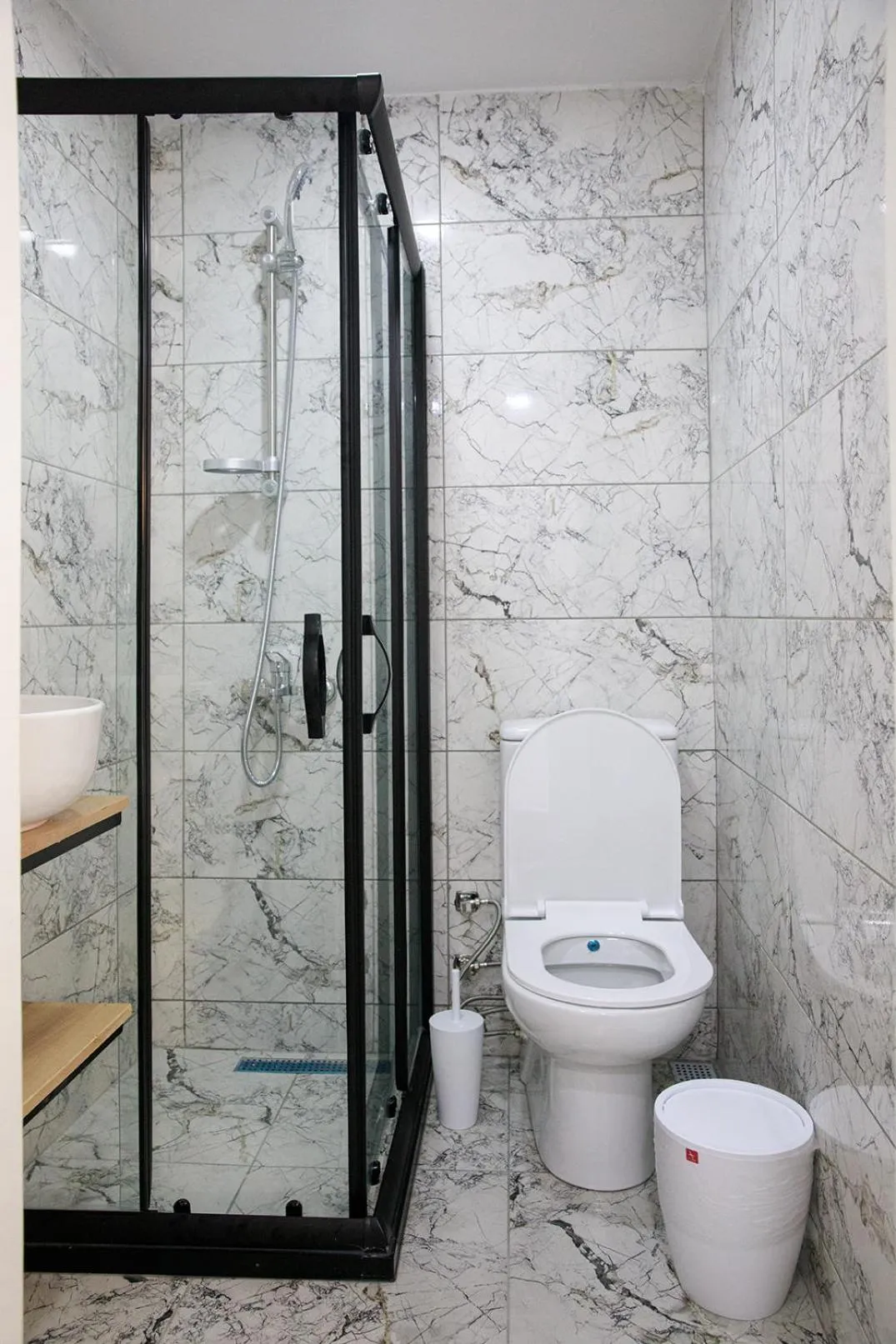 Shower in Beans House Suite 8-26