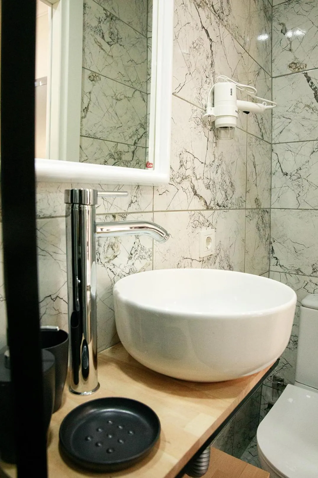 Shower in Beans House Suite 8-26