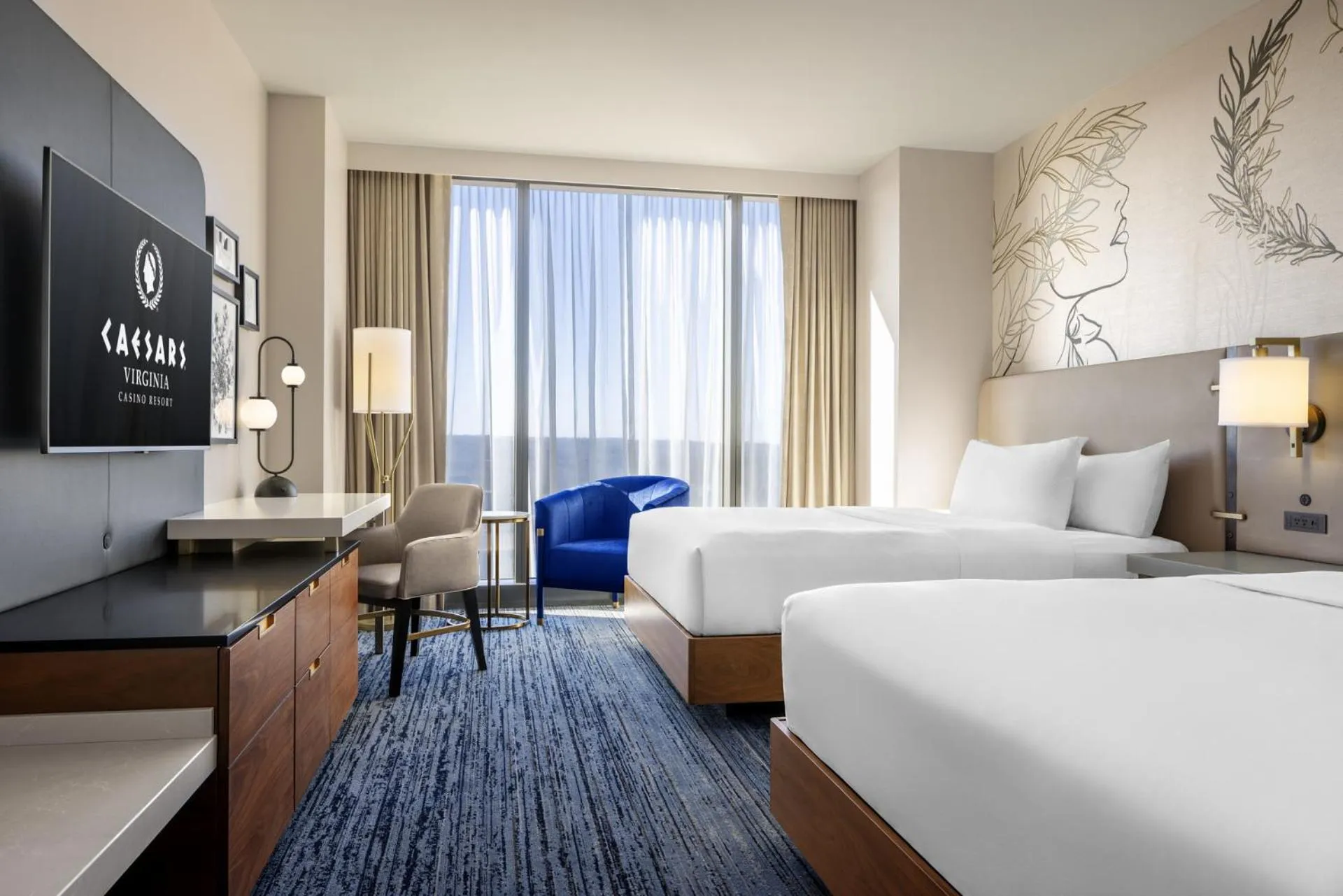 Photo of the whole room, Bed in Caesars Virginia, A Caesars Destination