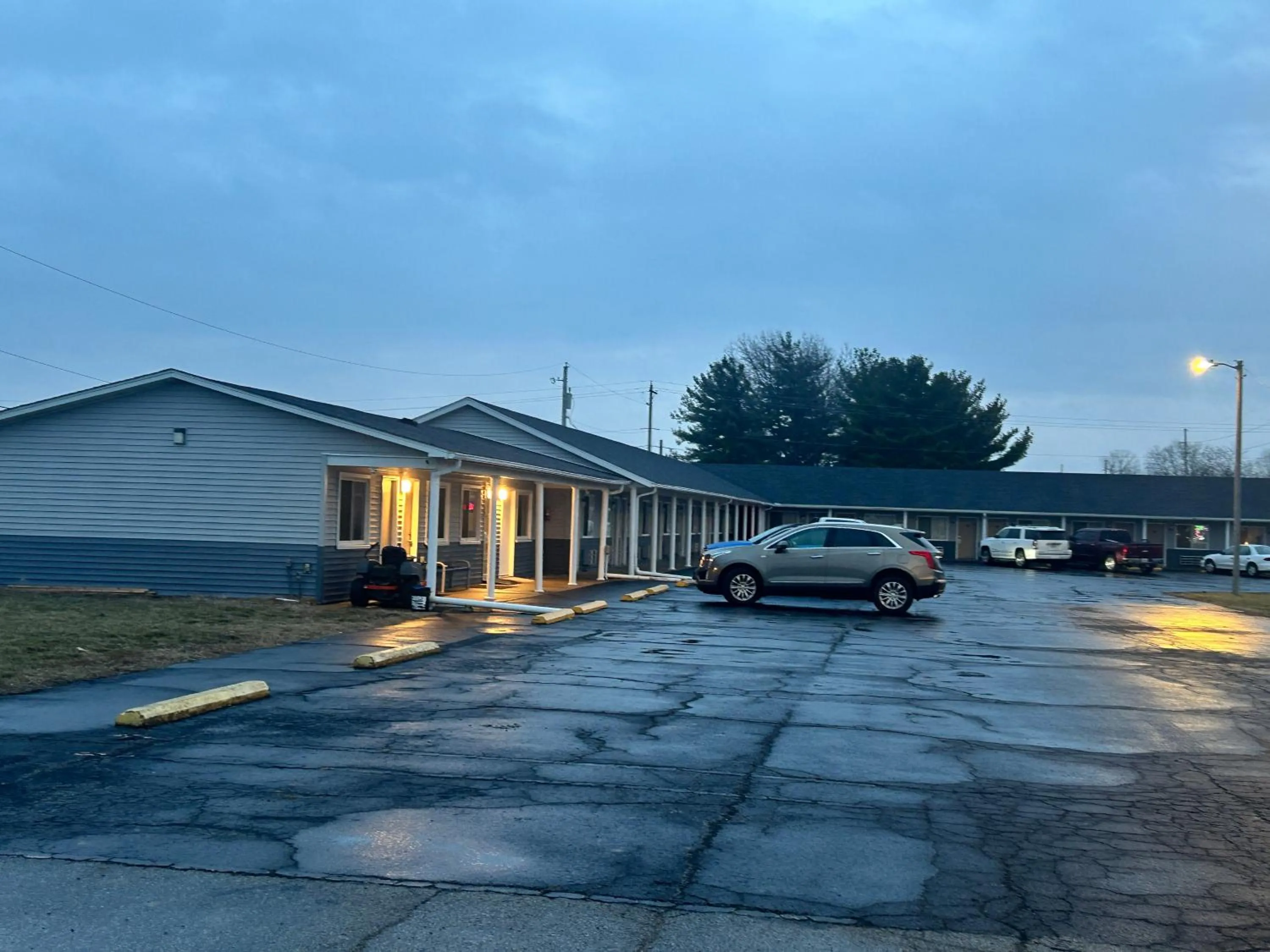 Parking in Budget Inn by Hotel O Greensville I 70
