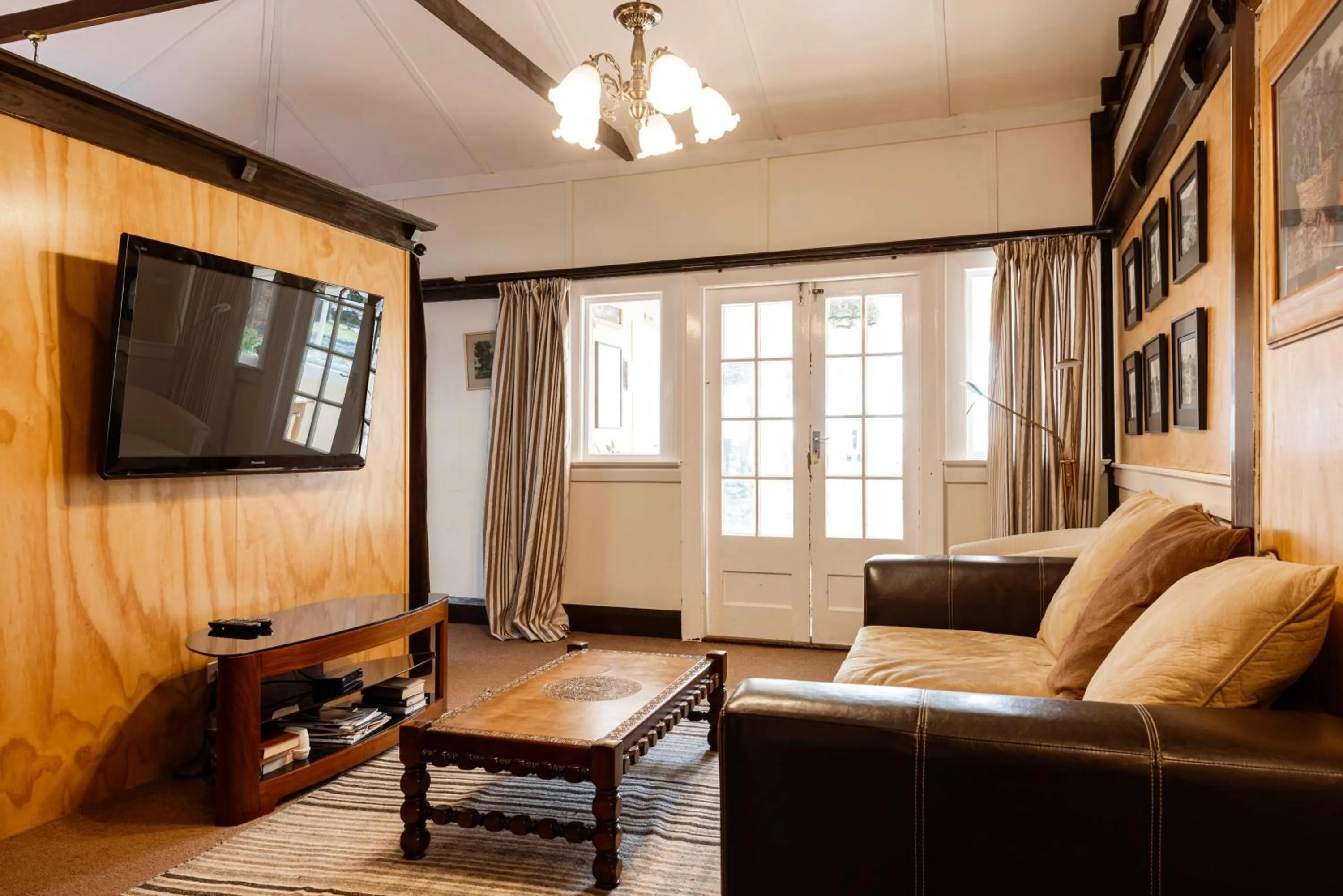 Tekapo1929 Lakefront Villa