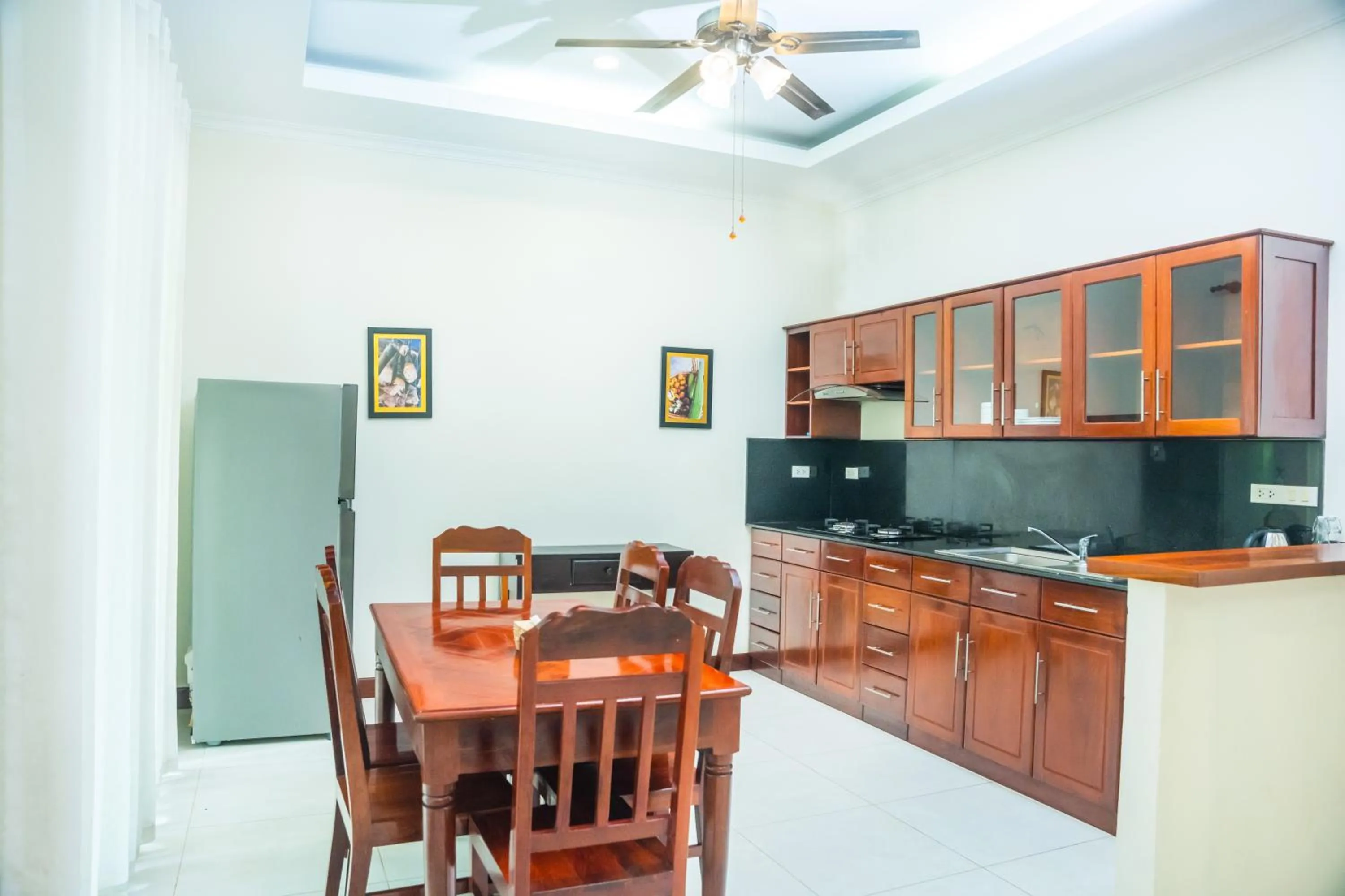 Kitchen or kitchenette in Siemreap Green Residence