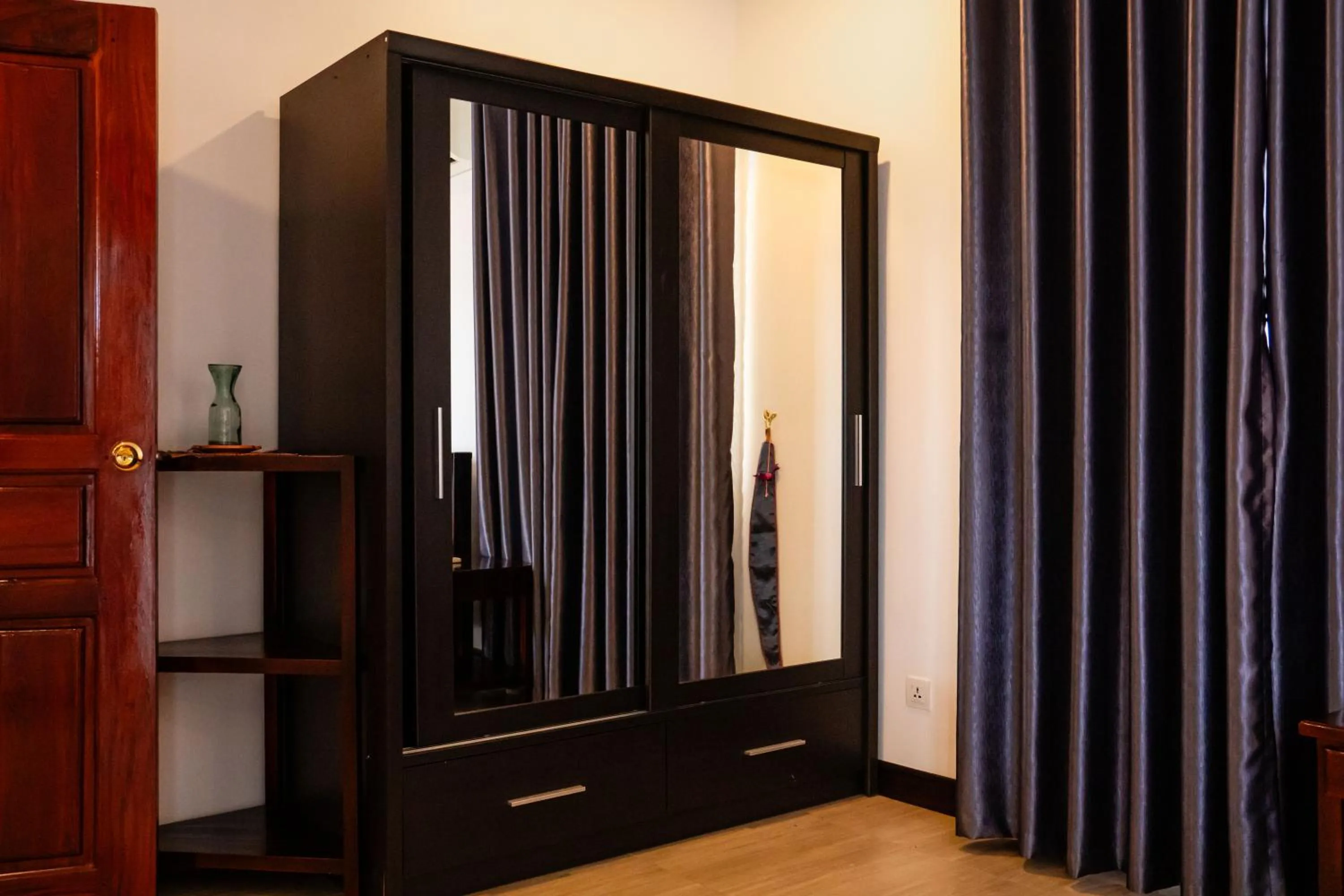 wardrobe in Siemreap Green Residence