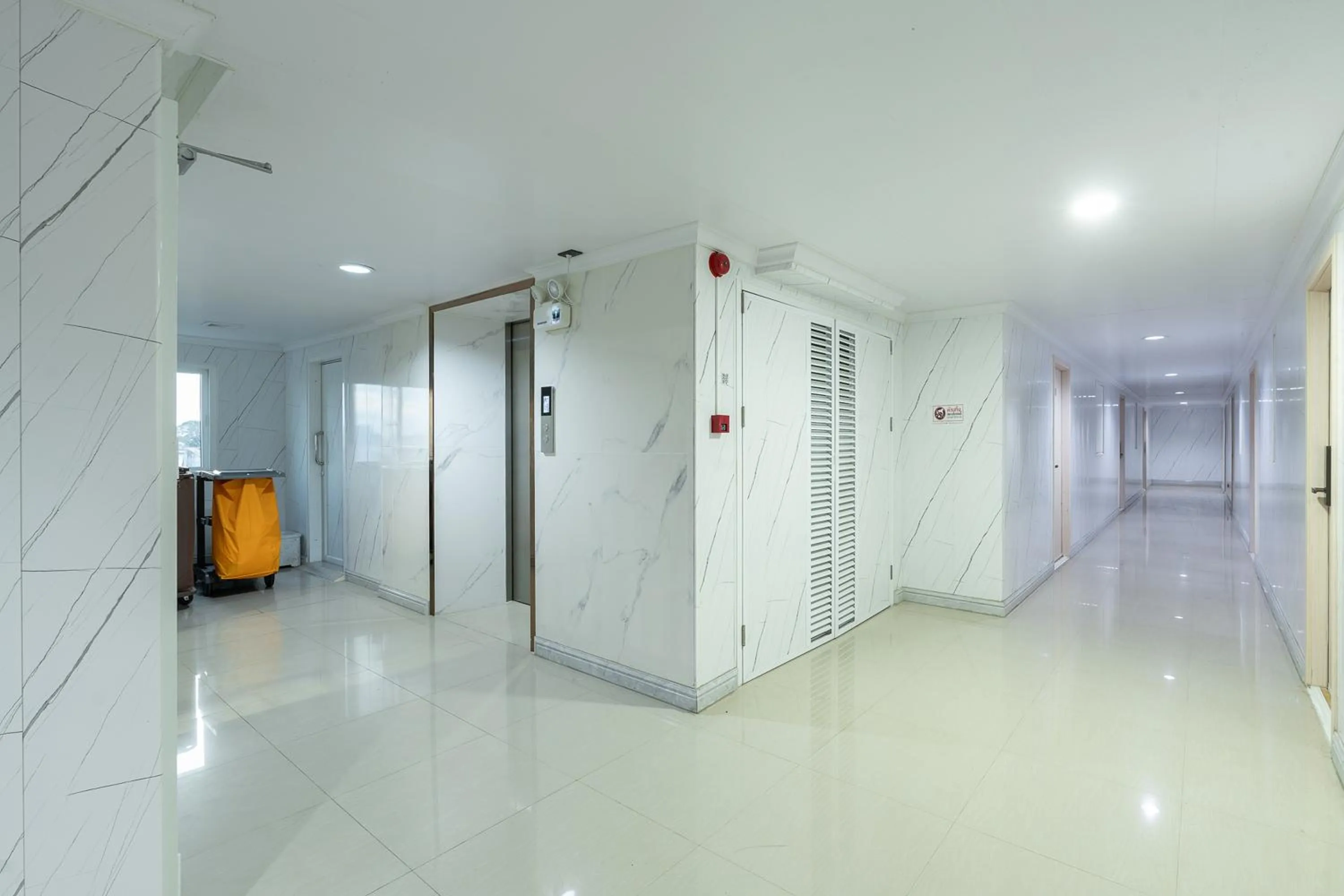 elevator in TJ 4711 Residence