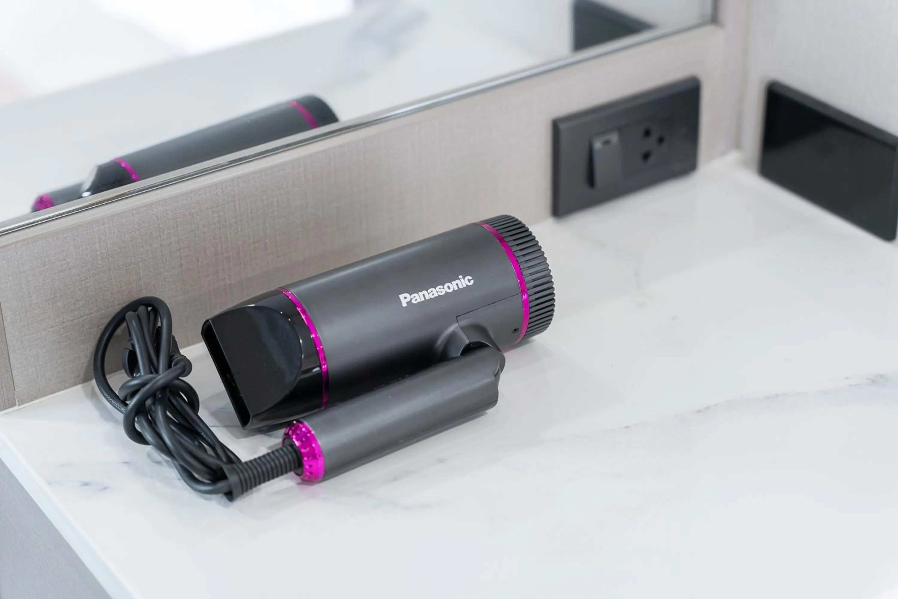 hair dryier in TJ 4711 Residence