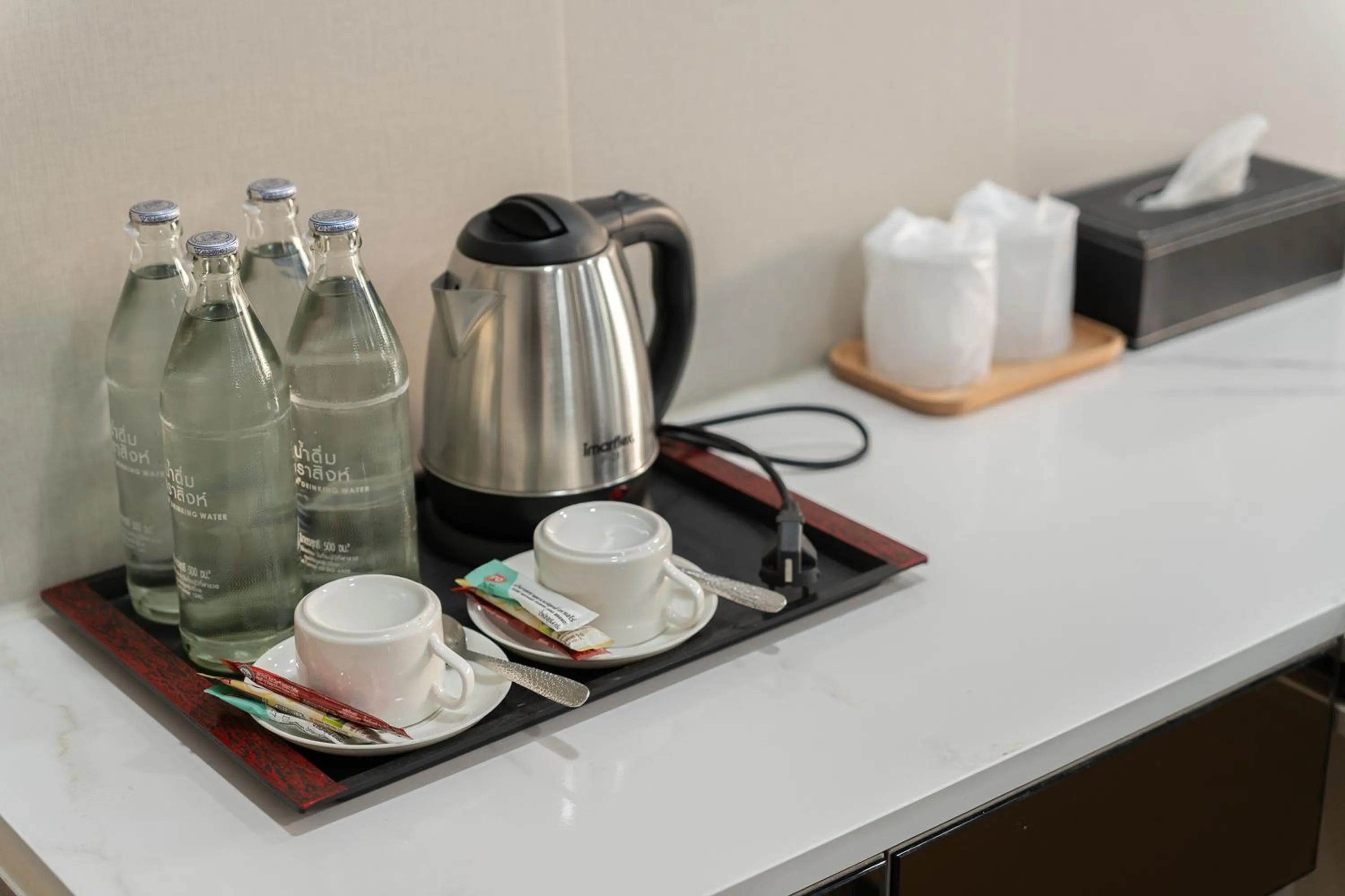 Coffee/tea facilities in TJ 4711 Residence