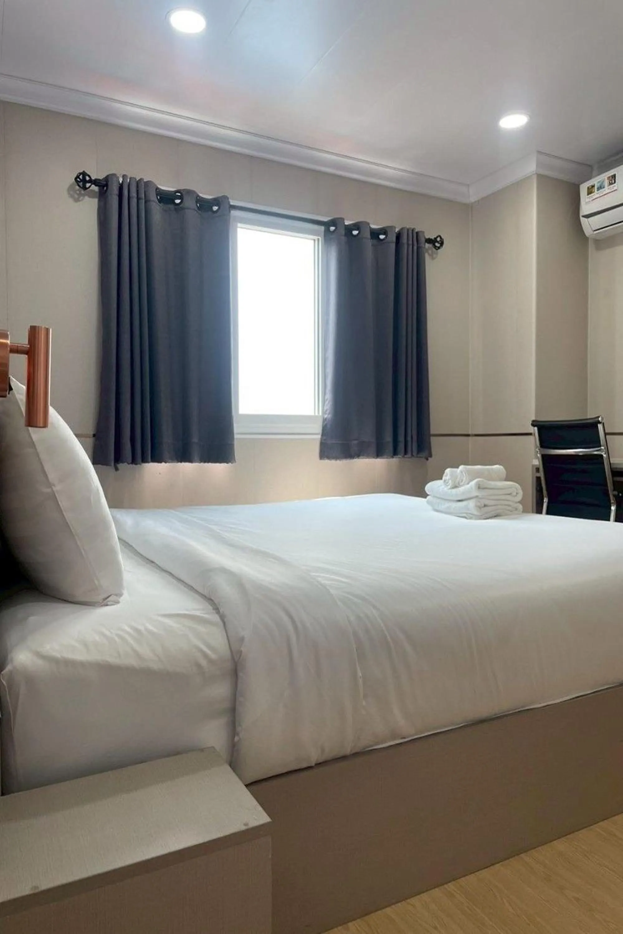 Bed in TJ 4711 Residence