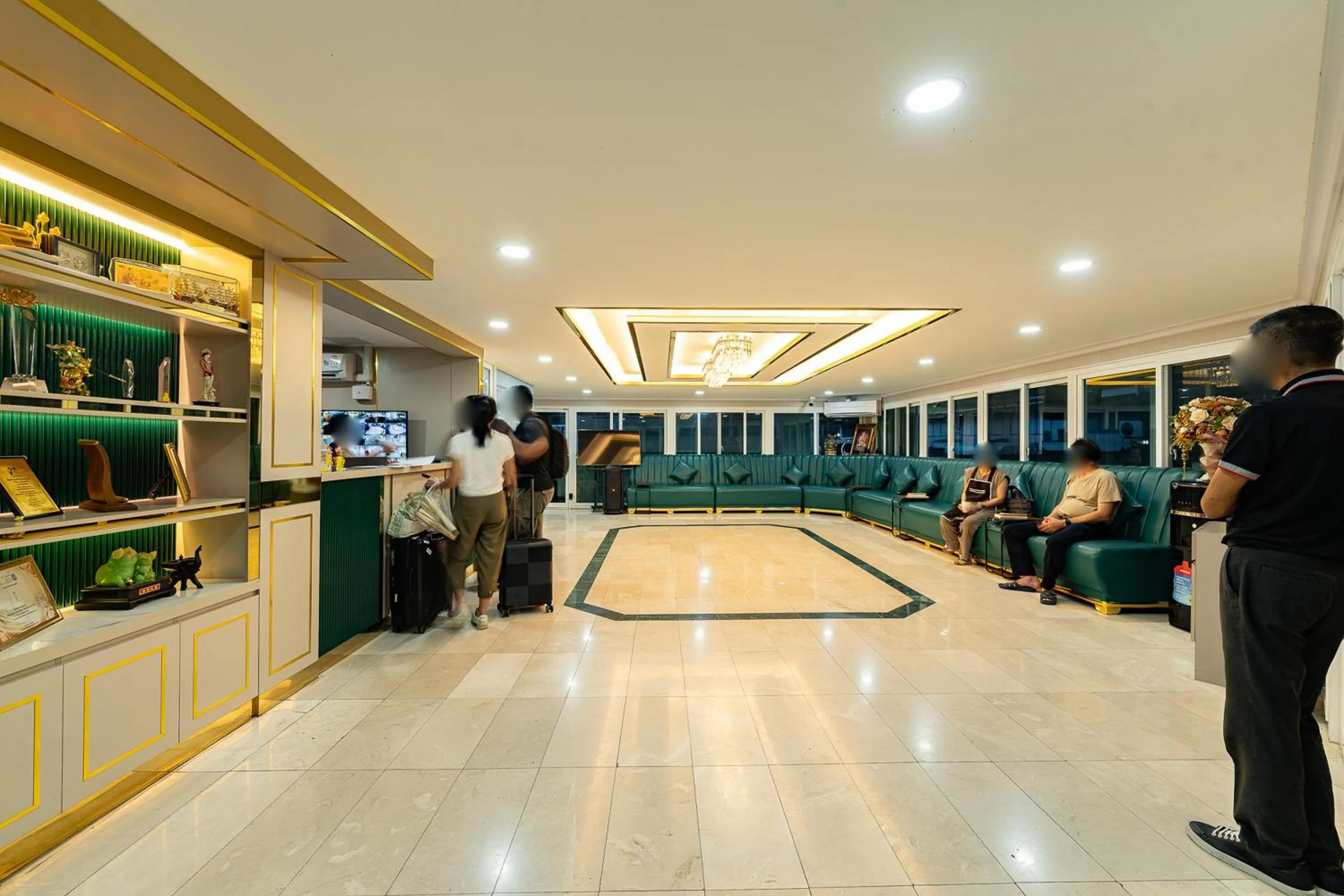 Lobby or reception in TJ 4711 Residence