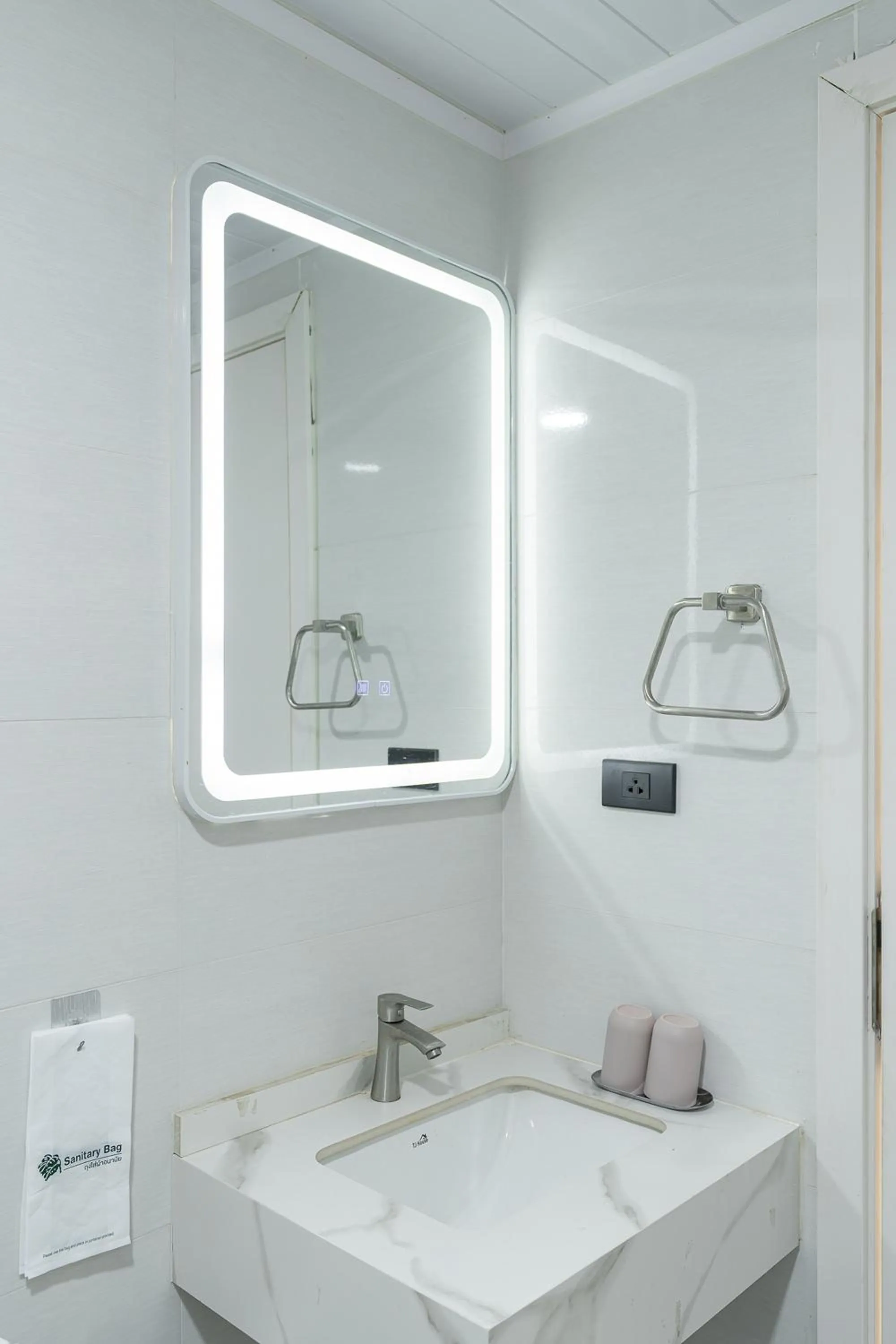 Bathroom in TJ 4711 Residence