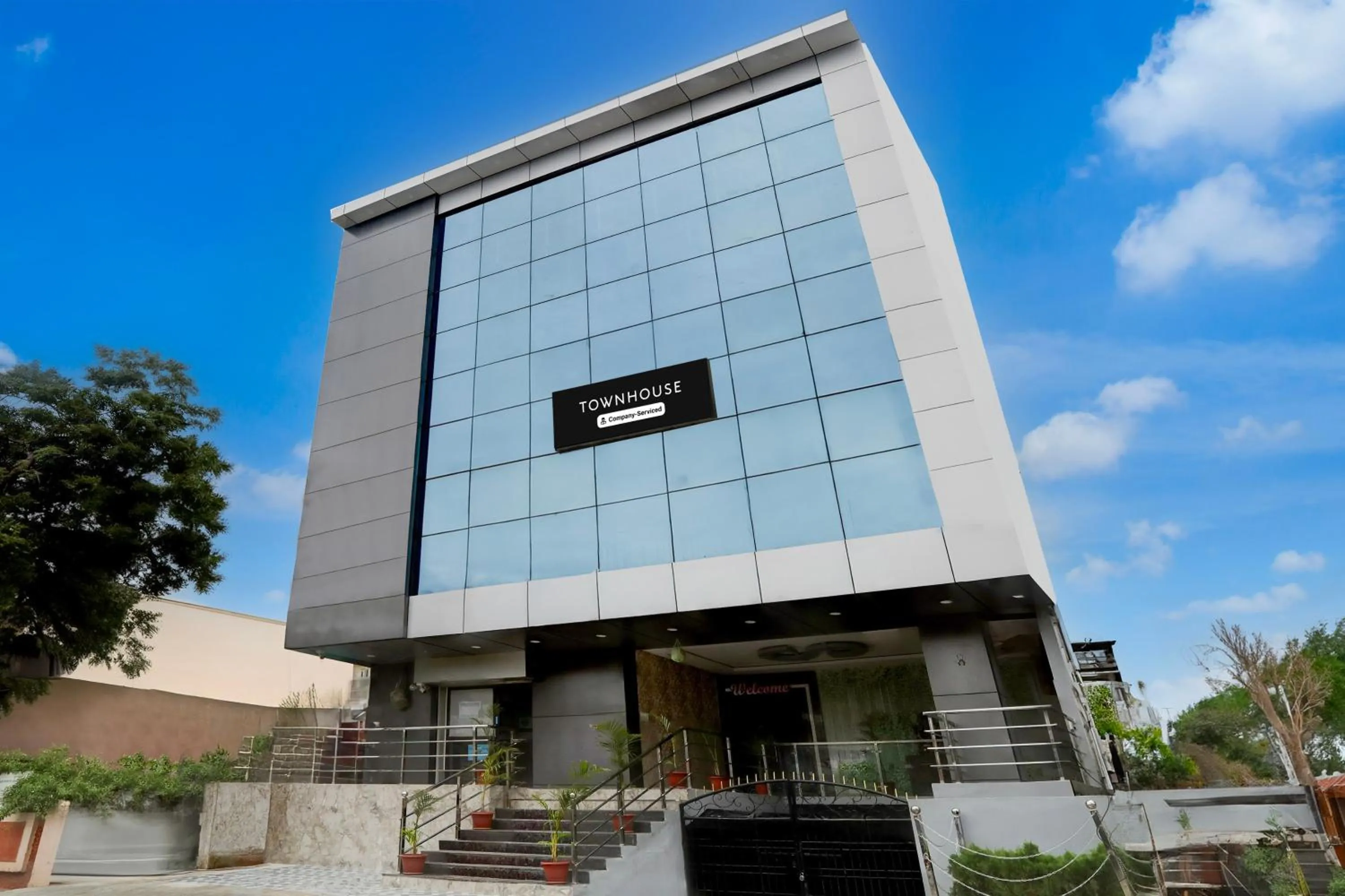 Facade/entrance in Super Townhouse Khammam Formerly Bluemoon