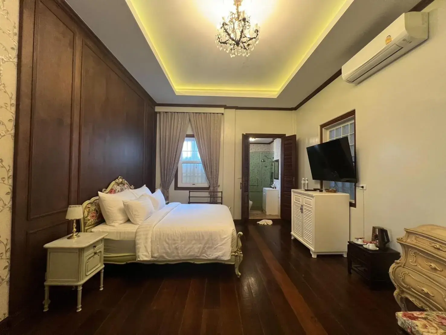 King Room in Casa Der See Boutique House King Room in Casa Der See Boutique House