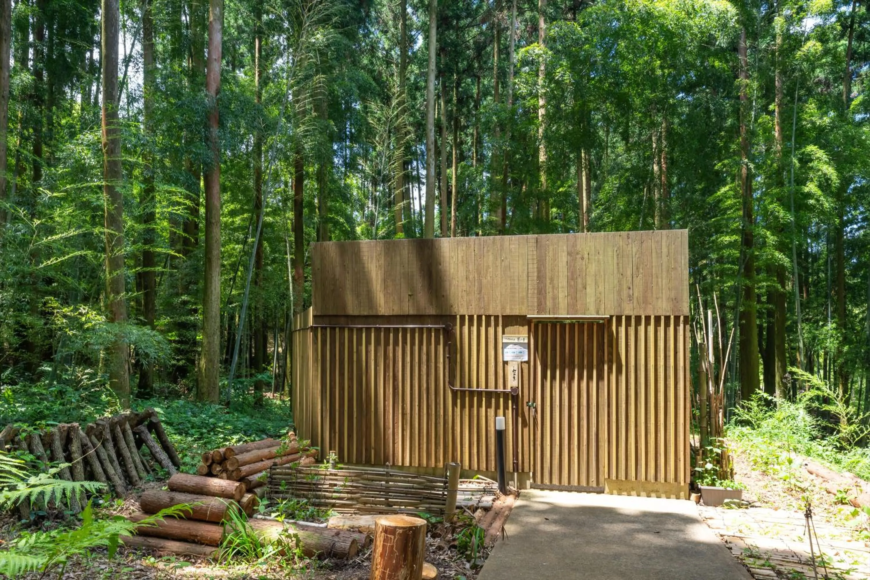 Off site in Tsuwabuki no Hana