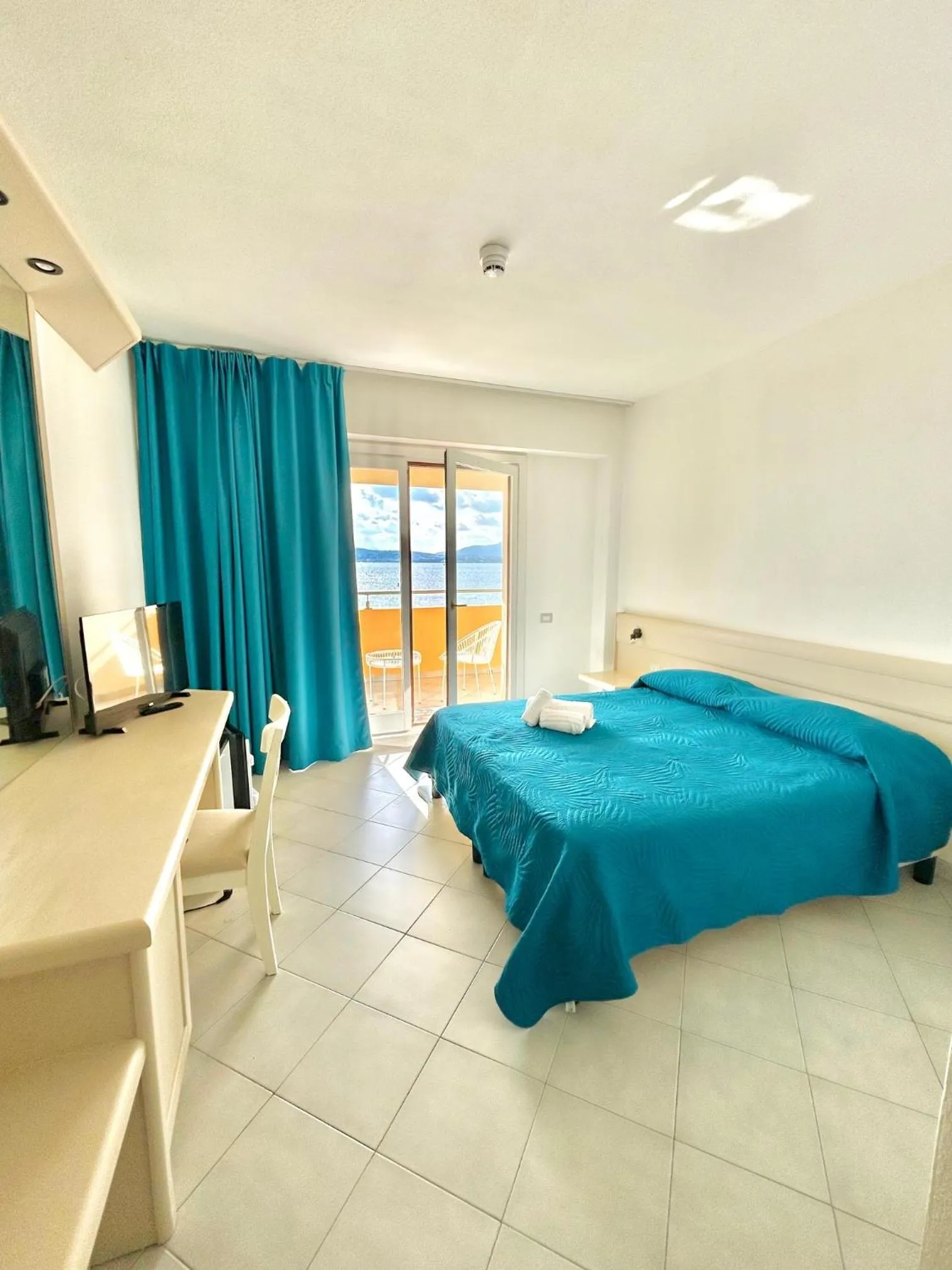 Photo of the whole room, Bed in Hotel Miralonga