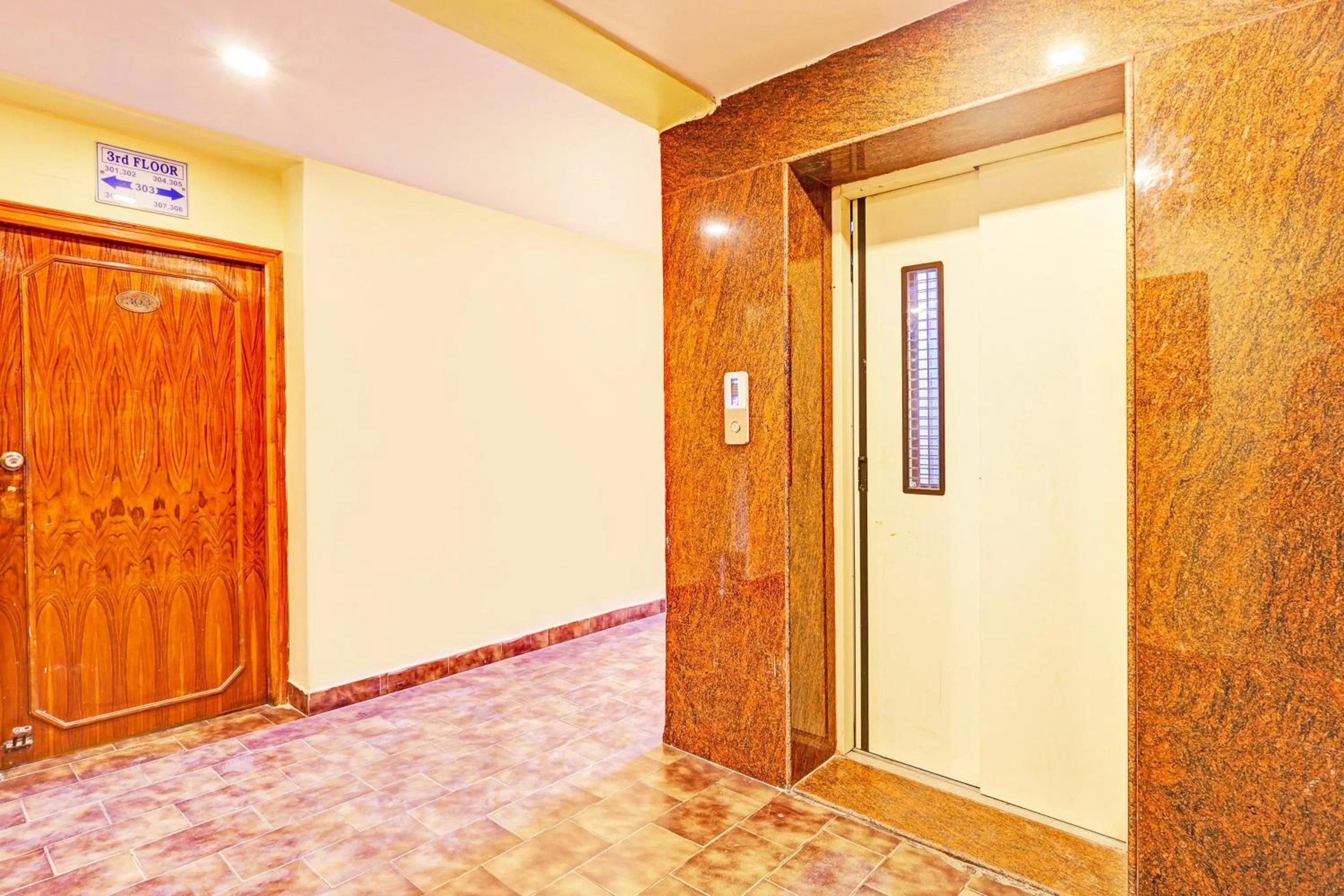 Lobby or reception in Hotel O Gajuwaka Near kurmanpalem Formerly SBT