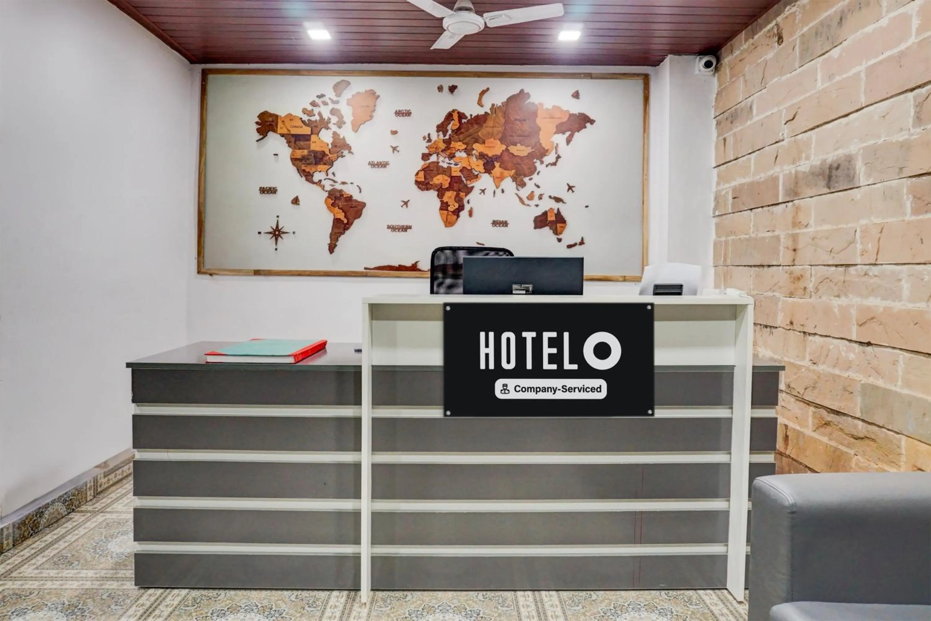 Lobby or reception in Super Hotel O Bopodi Near Pune IT Park