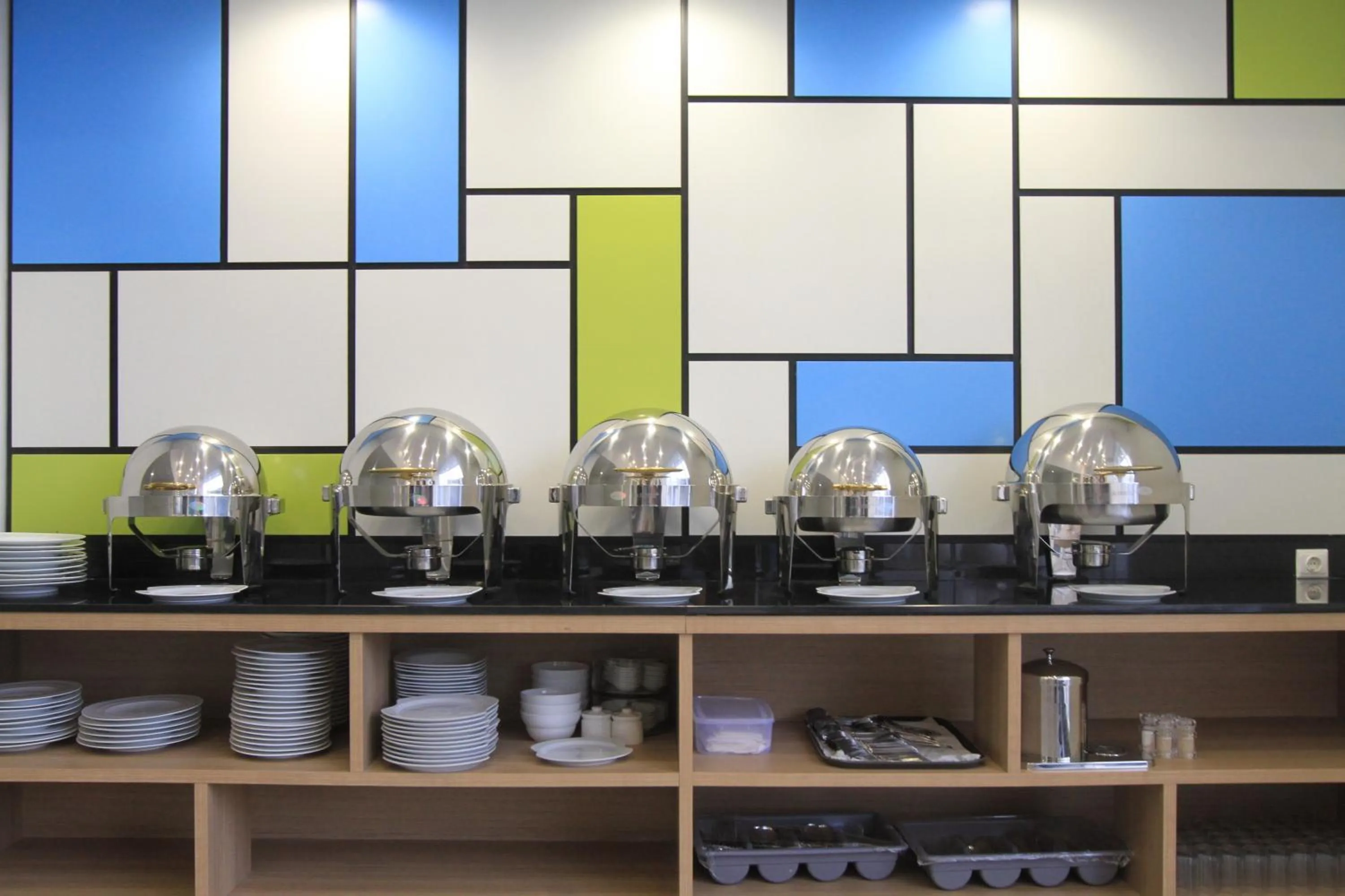 Restaurant/places to eat in Hotel Citradream Bandung