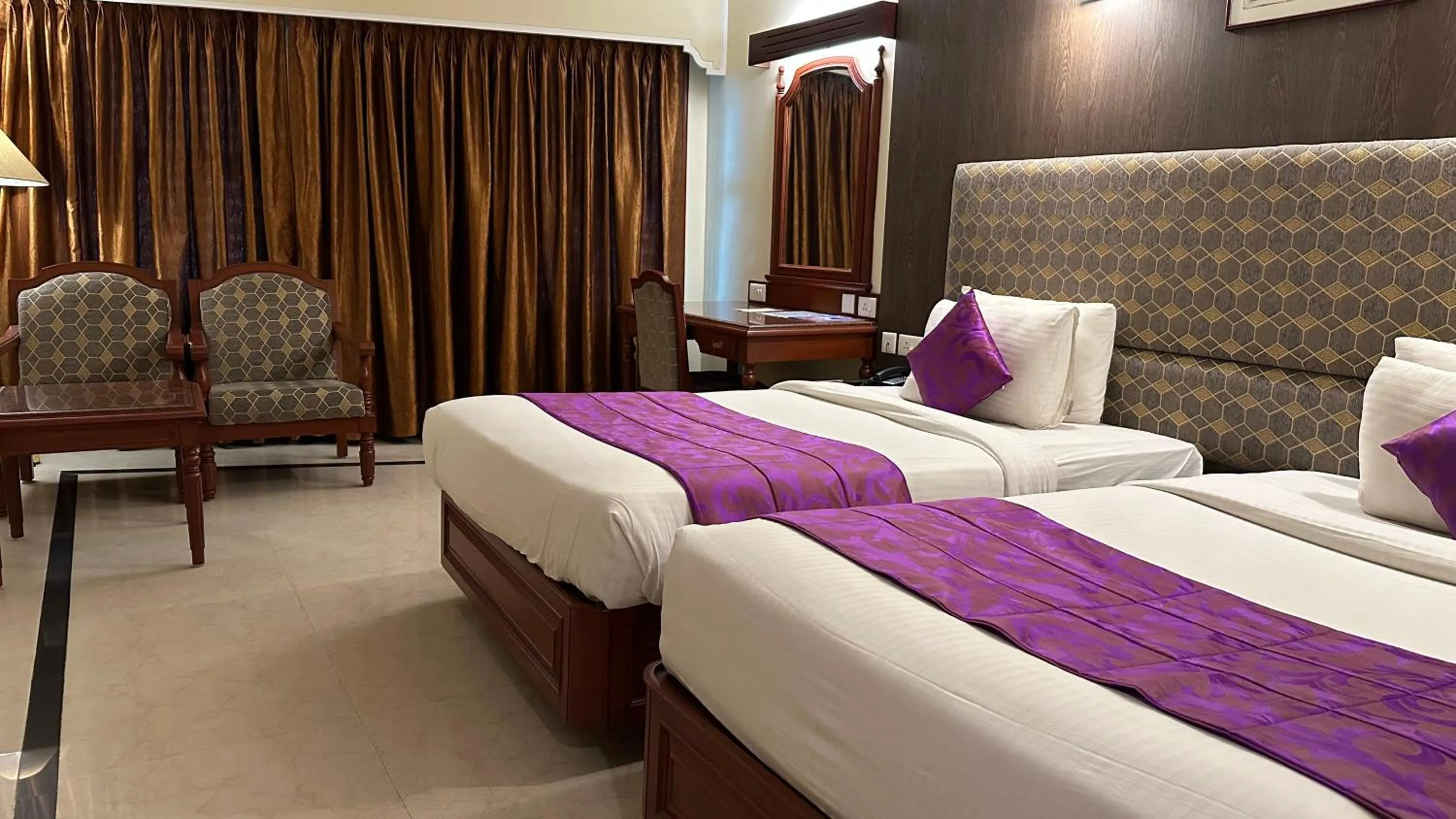 Bedroom, Bed in Hotel Annamalai International