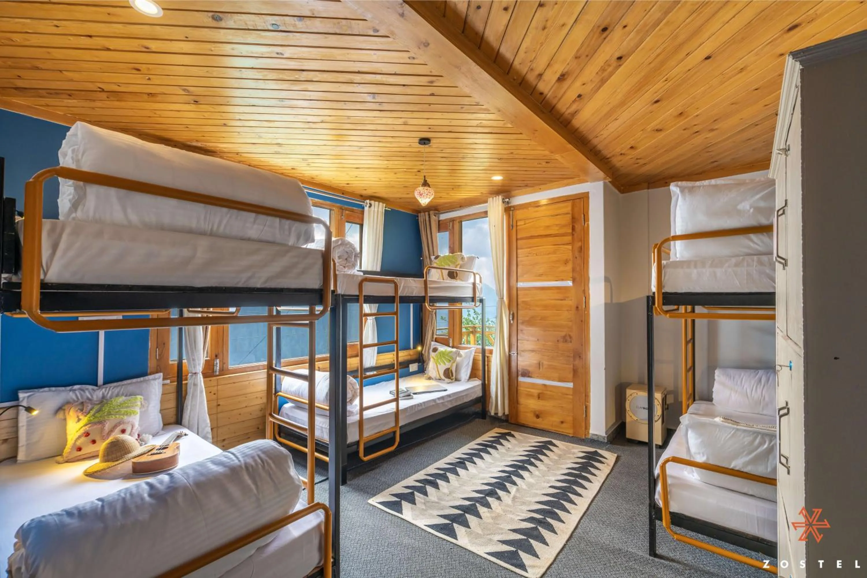 Photo of the whole room, Bed in Zostel Shoja, Jibhi