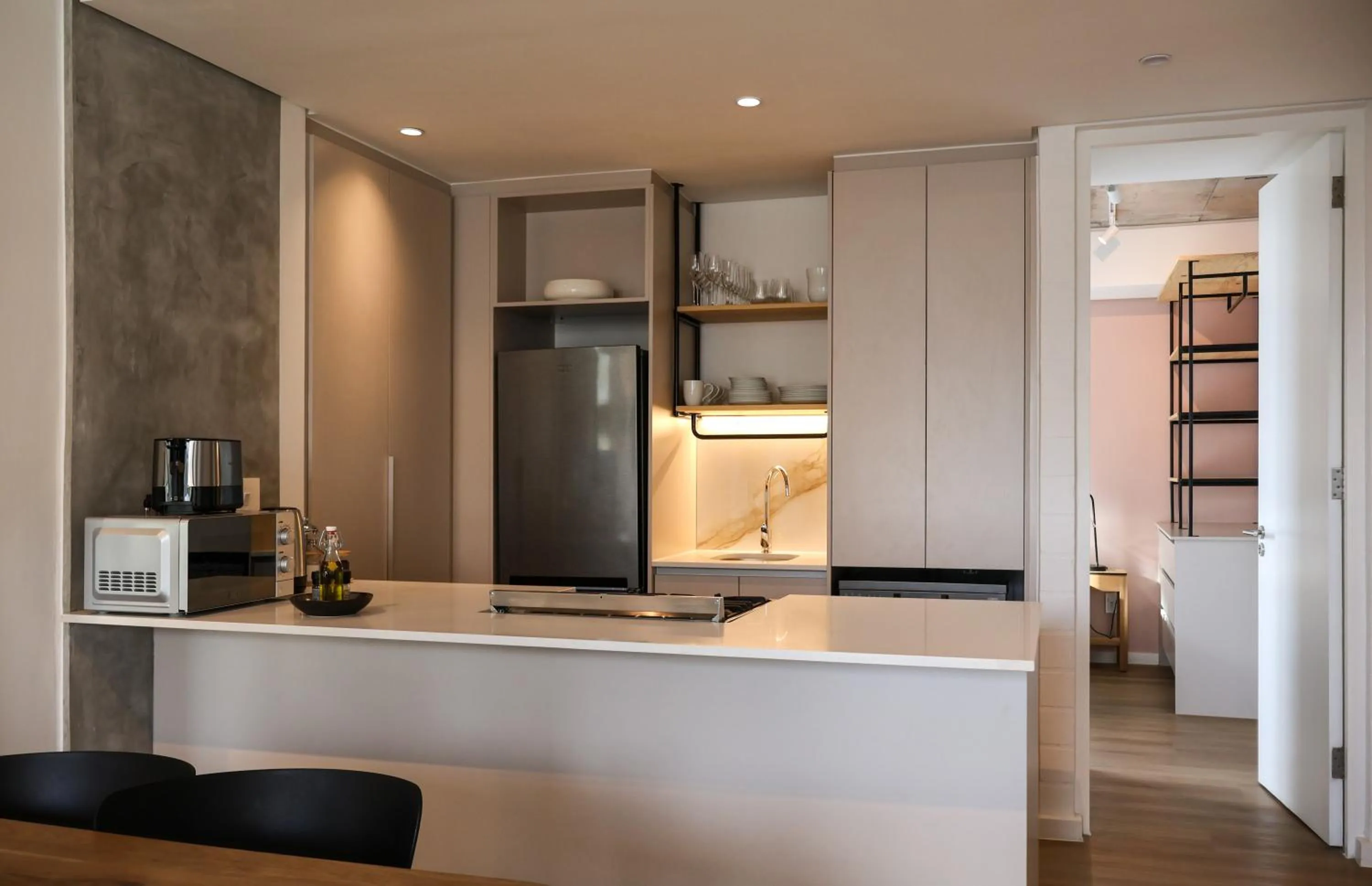 Coffee/tea facilities in EIGHTY2 ON M - Fluent Serviced Apartments