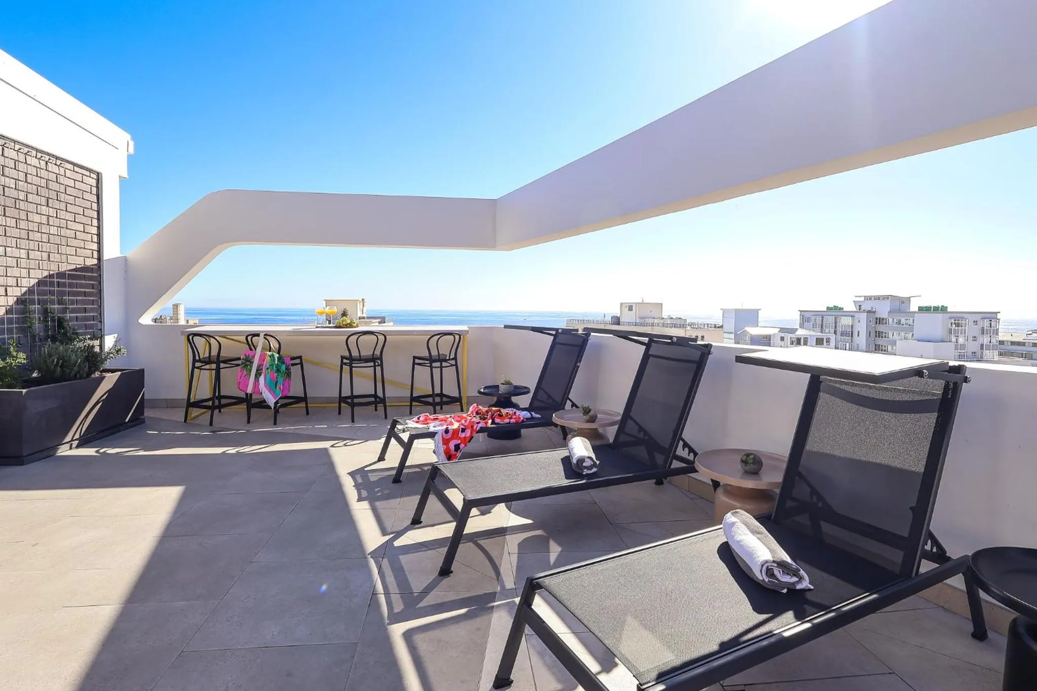 Balcony/Terrace in EIGHTY2 ON M - Fluent Serviced Apartments