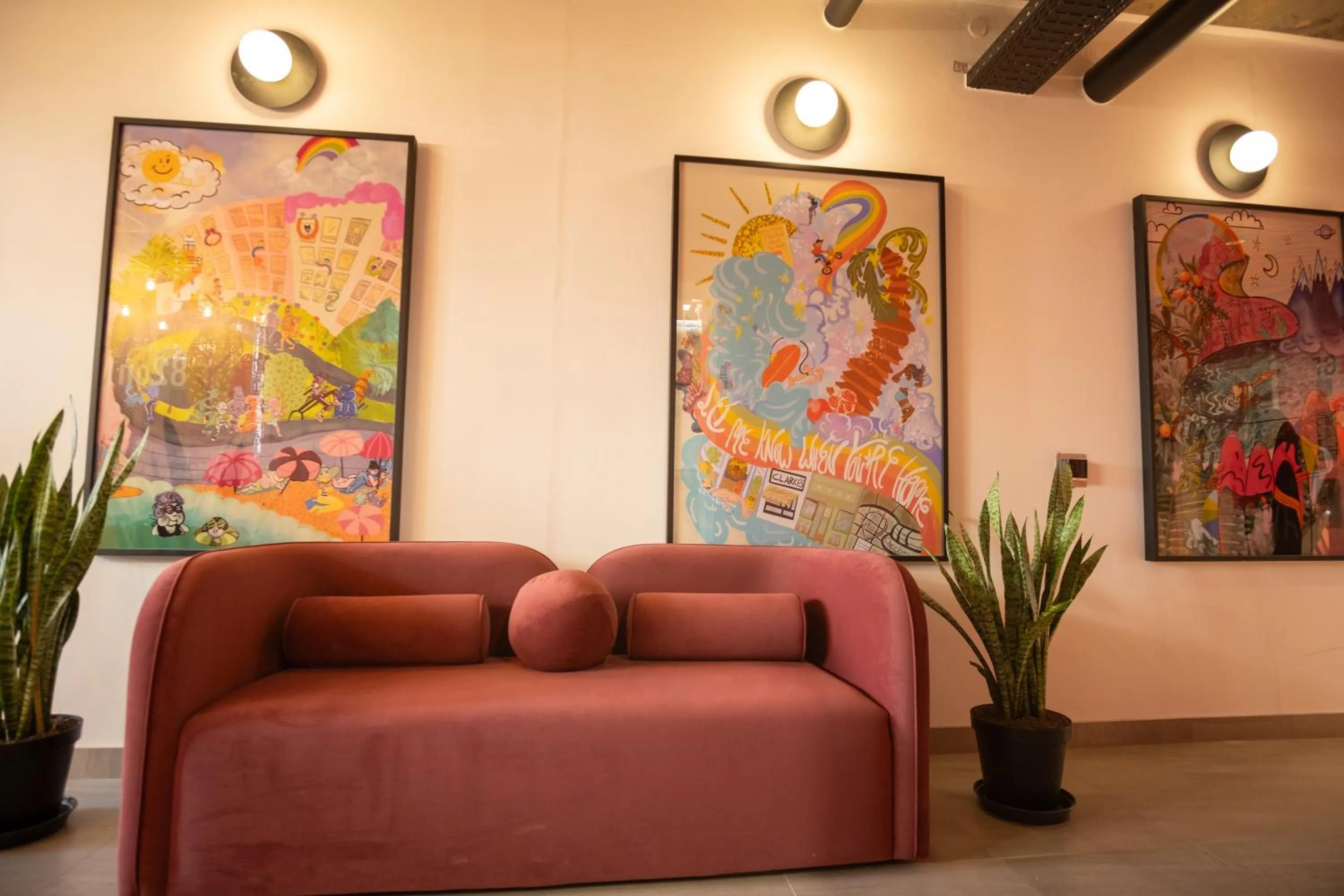 Lobby or reception in EIGHTY2 ON M - Fluent Serviced Apartments