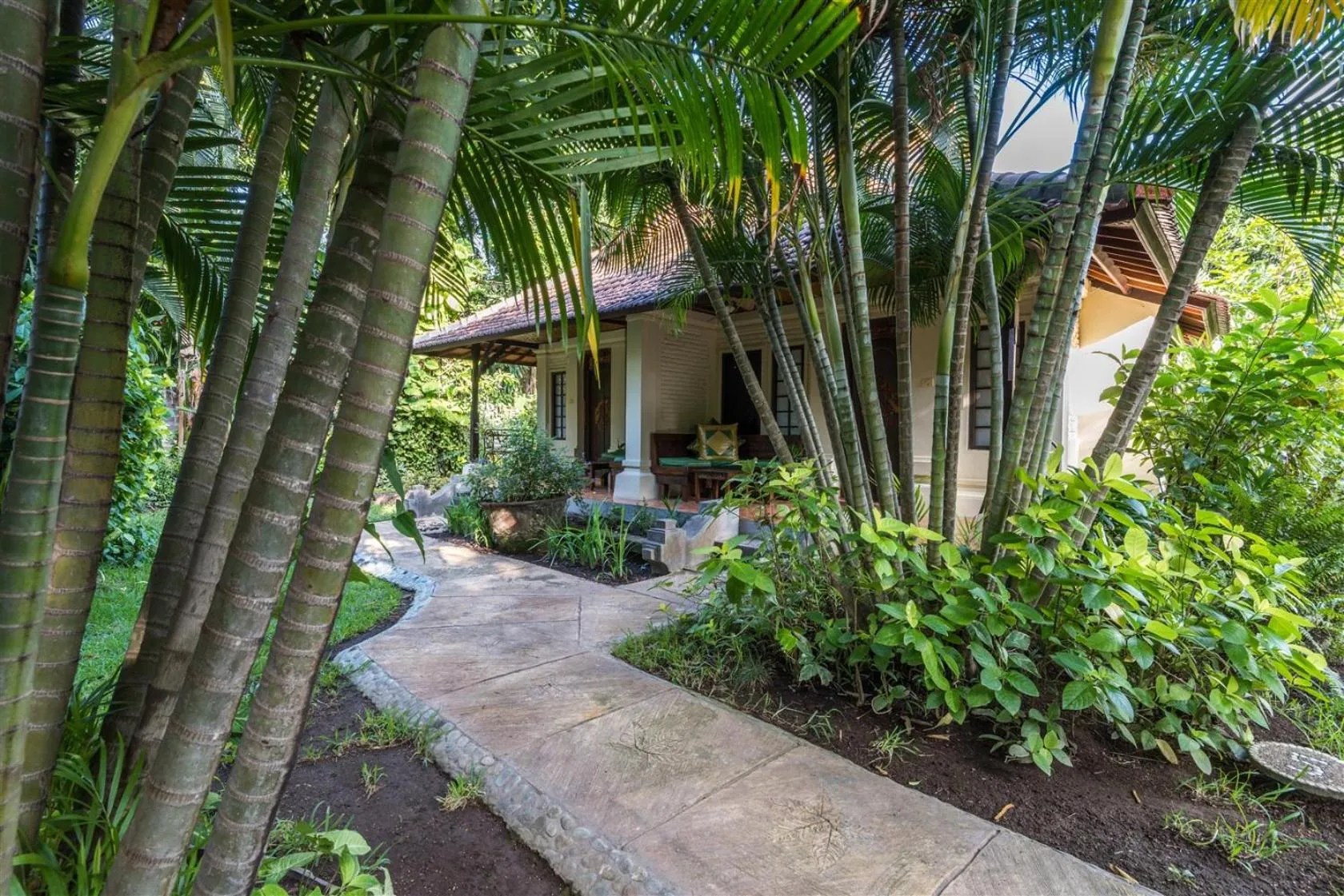 Garden view in Hotel Pondok Sari Beach & SPA Resort