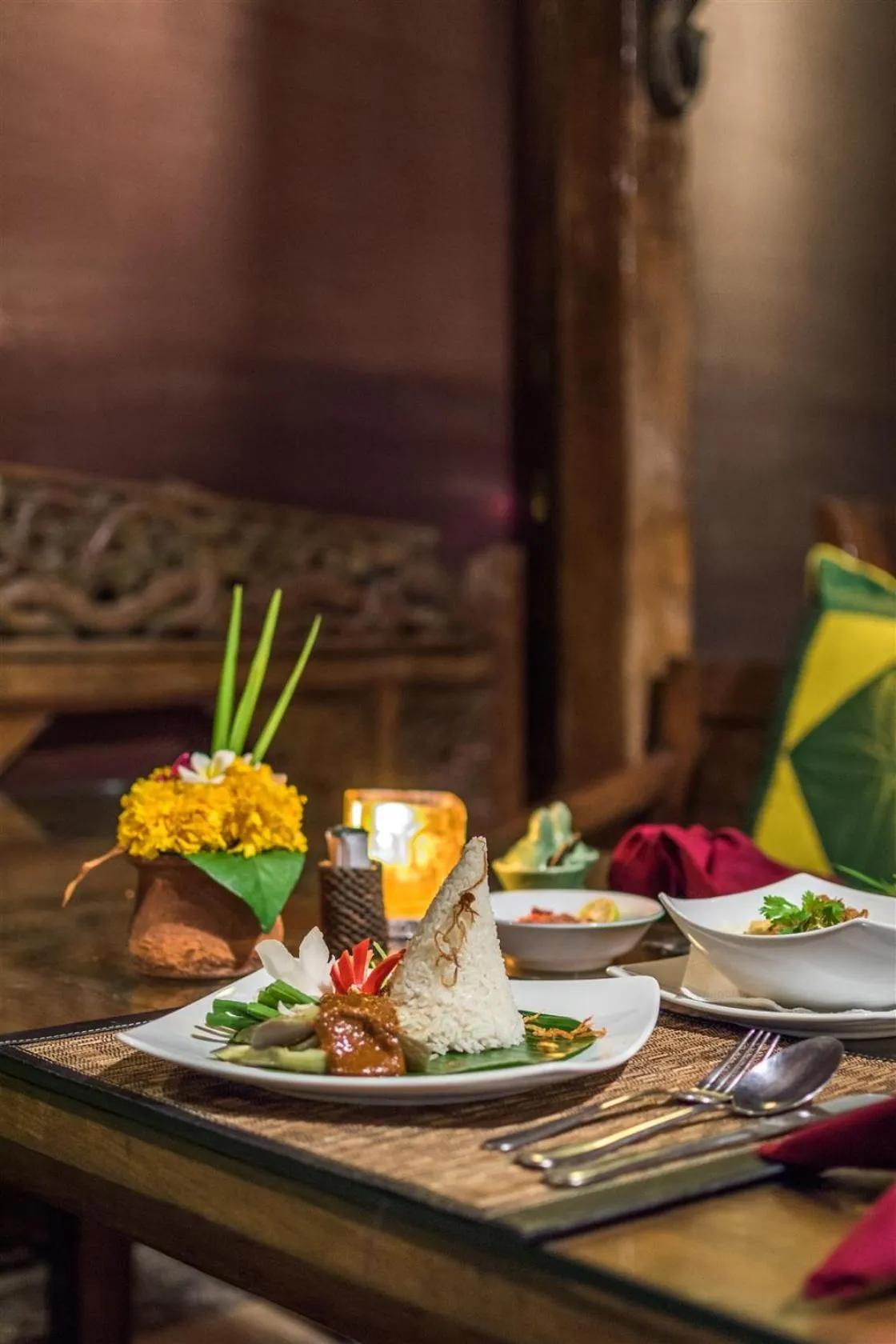 Food and drinks in Hotel Pondok Sari Beach & SPA Resort