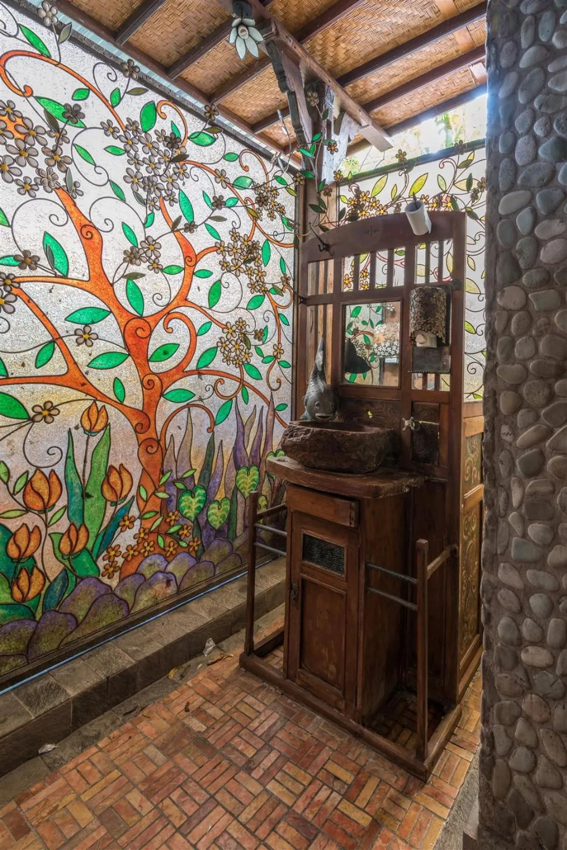 Decorative detail in Hotel Pondok Sari Beach & SPA Resort