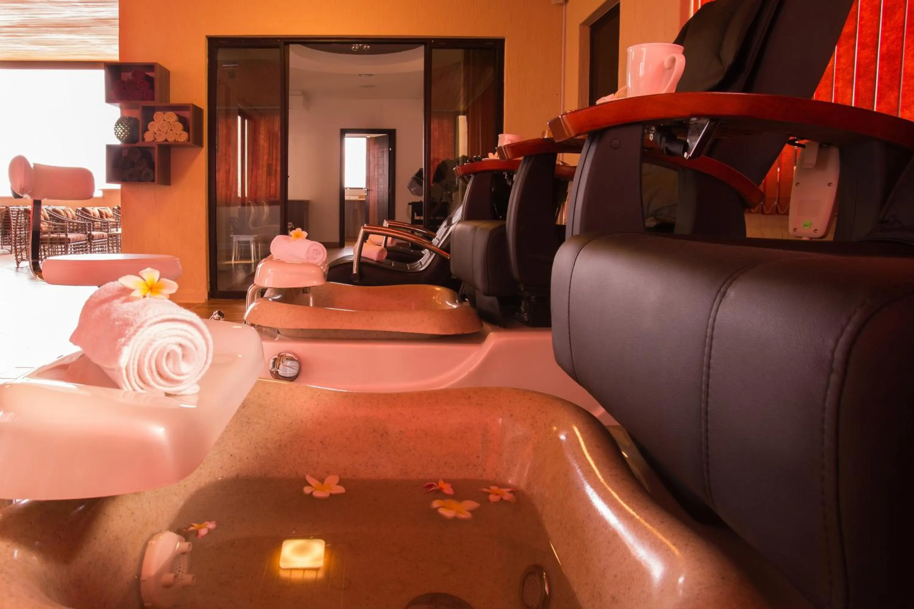 Massage in Bidwood Suite Hotel