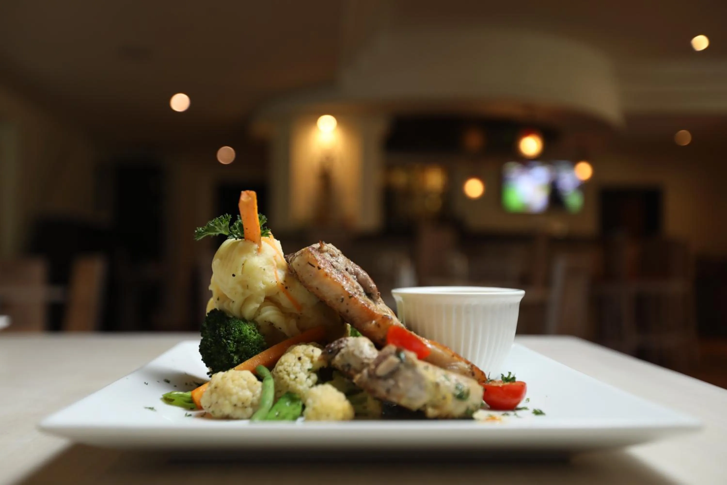 Lunch in Bidwood Suite Hotel